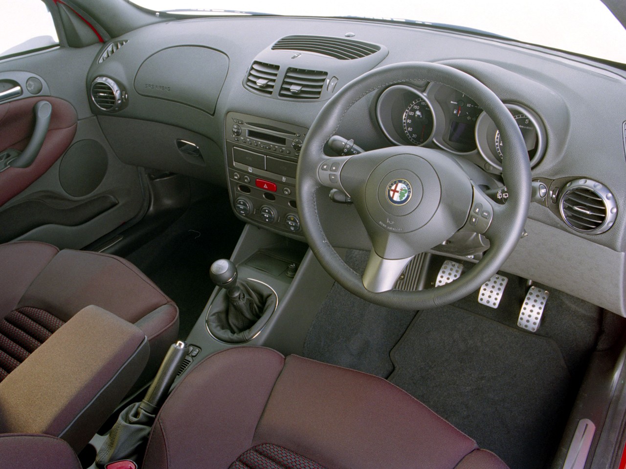 ALFA ROMEO 147 GTA Specs & Photos - 2003, 2004, 2005 - autoevolution
