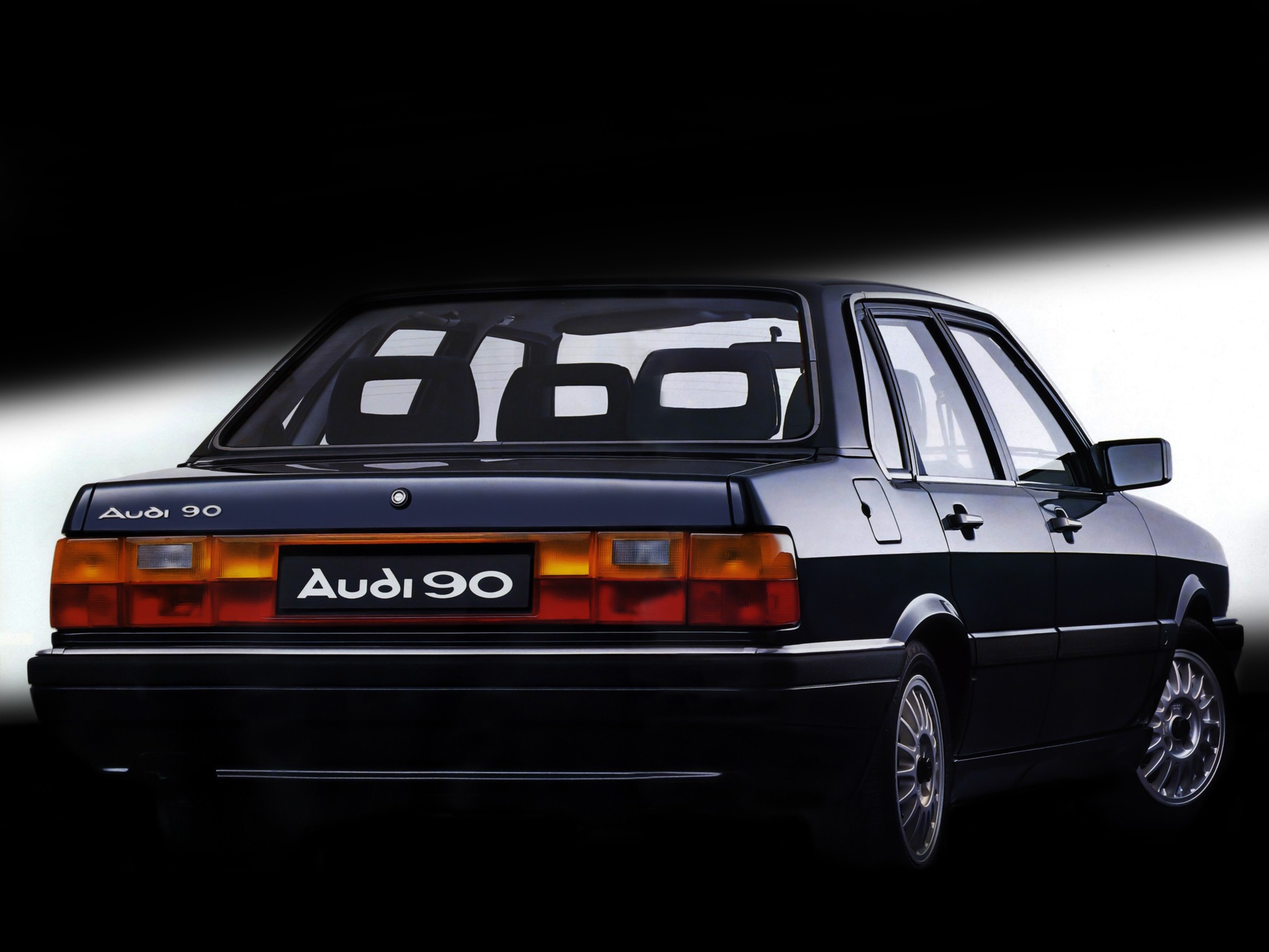 AUDI 90 (B2) specs & photos - 1984, 1985, 1986, 1987 ...