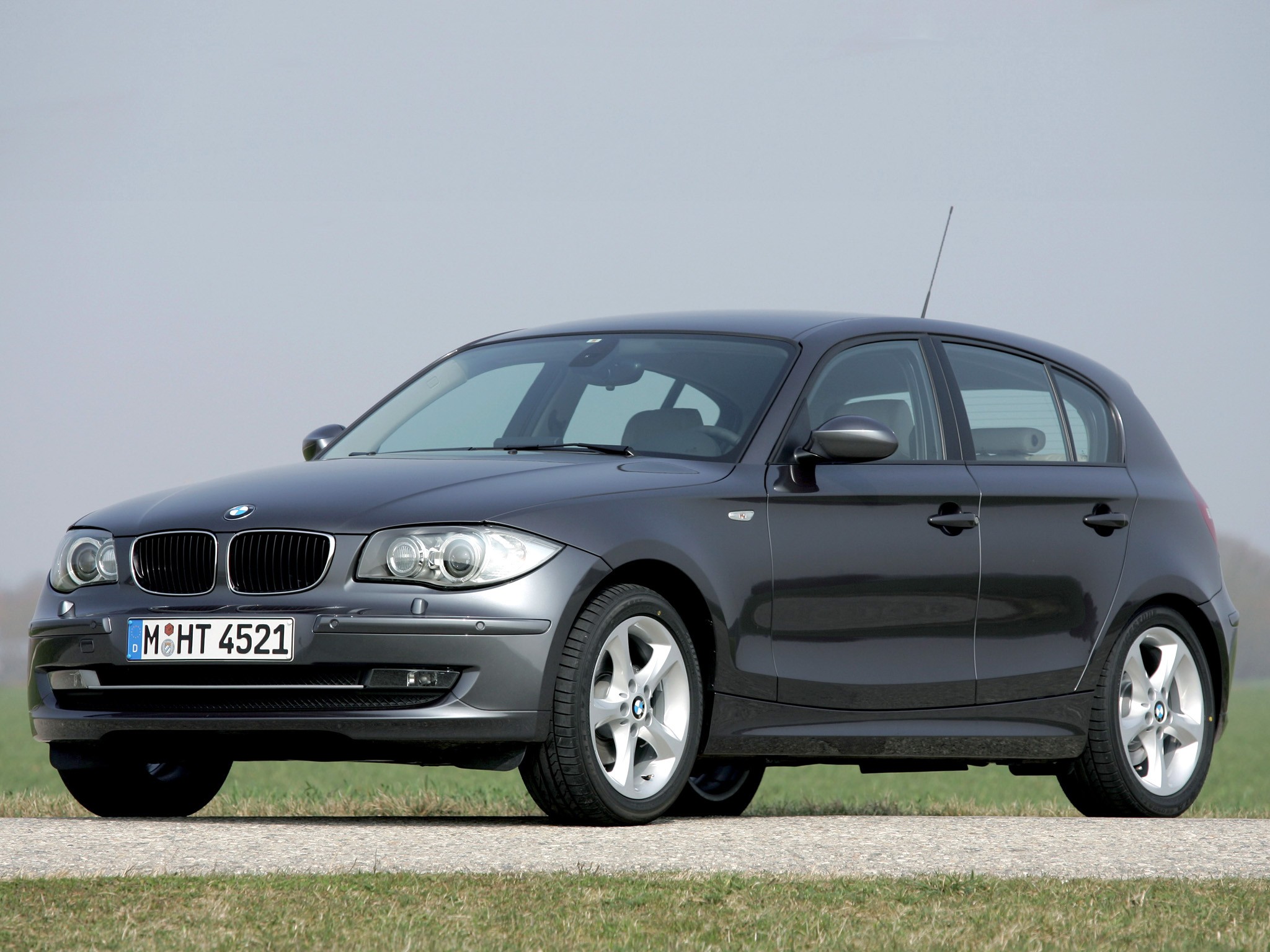 BMW 1 Series (E87) specs 2007, 2008, 2009, 2010, 2011