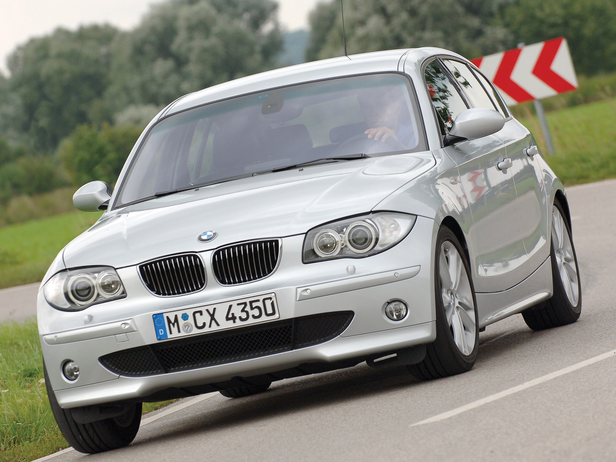 BMW serii 1 Wikipedia, wolna encyklopedia