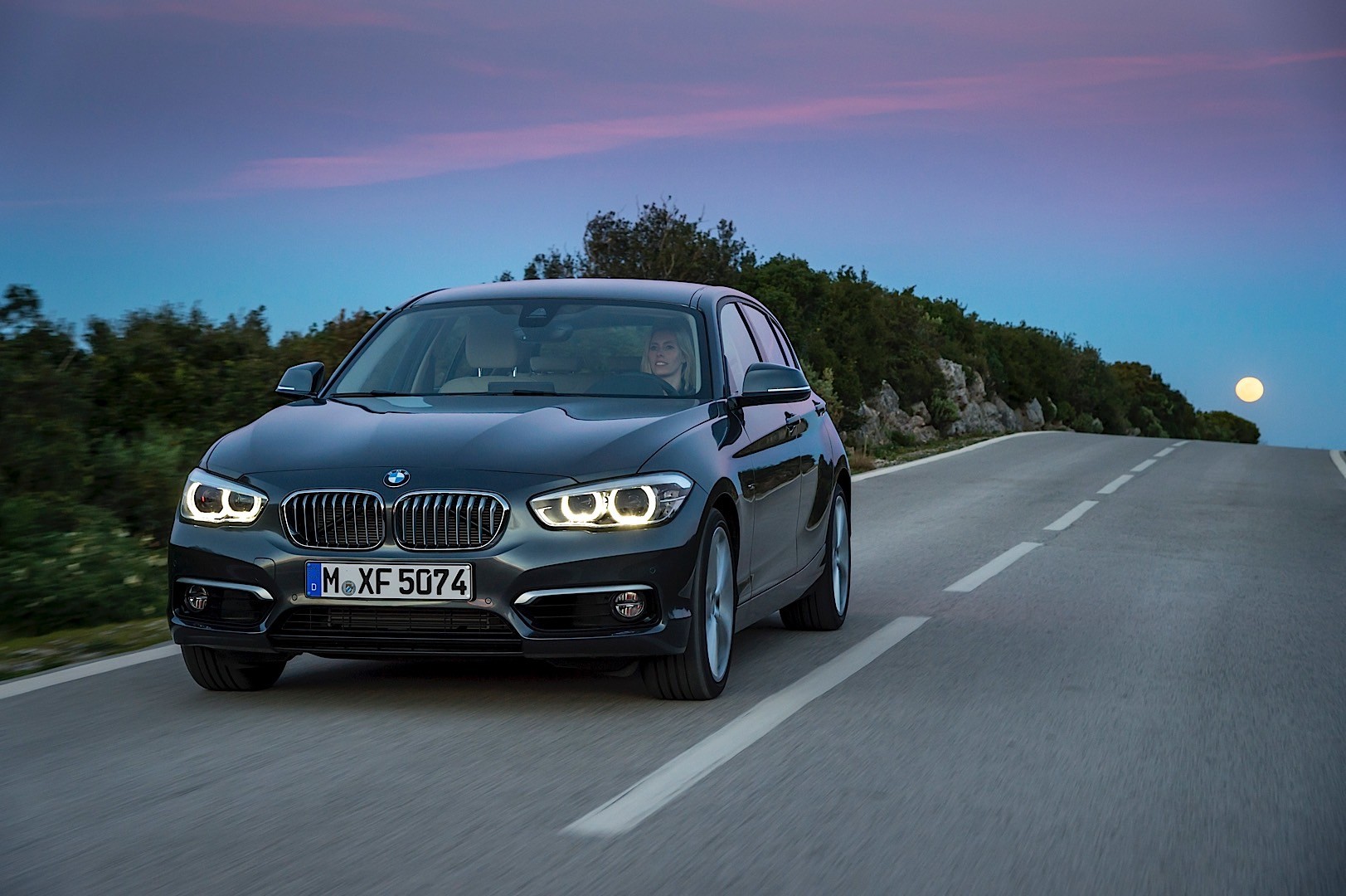 BMW 1 Series LCI (F20) specs & photos 2015, 2016, 2017