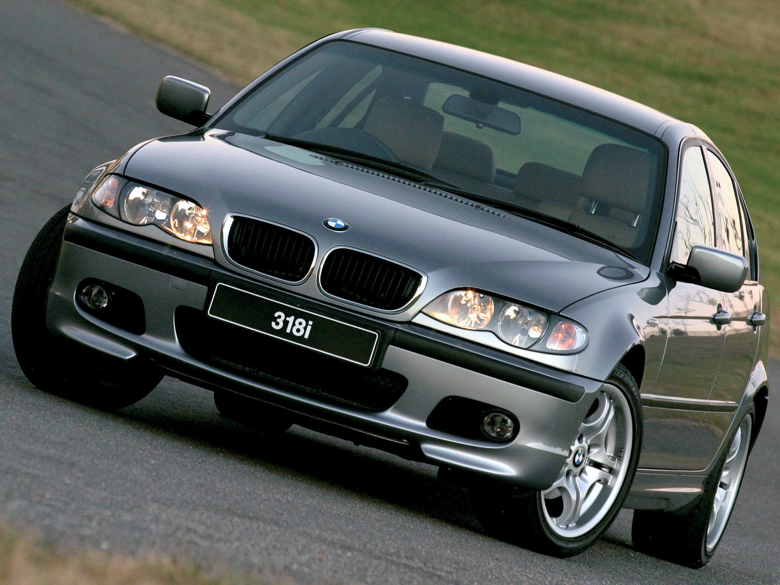 BMW 316i 318i 320i 325i 330i,318d,320d 330d E46 Limousine  9/2004+Individual+M