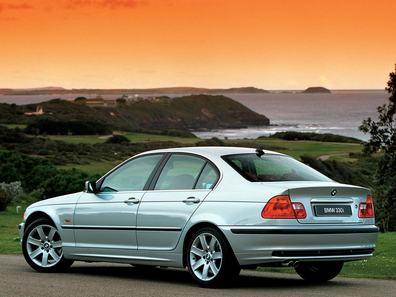 BMW 3 Series (E46) specs & photos - 1998, 1999, 2000, 2001, 2002