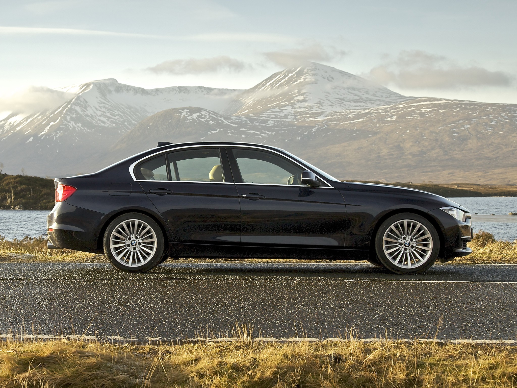 BMW 3 Series (F30) specs & photos 2012, 2013, 2014, 2015