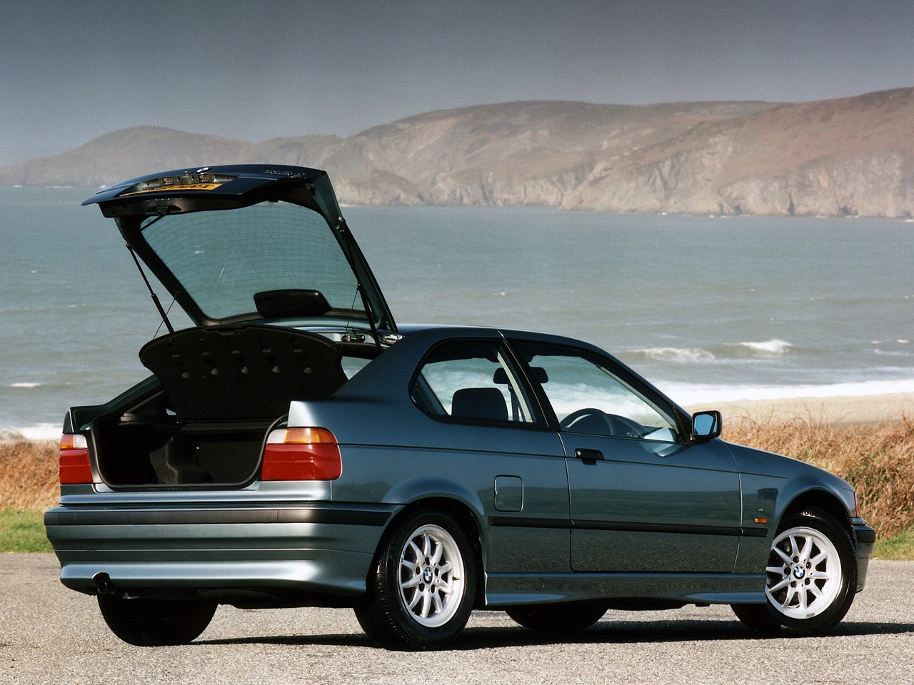 BMW 3 Series Compact (E36) specs & photos - 1994, 1995 ...