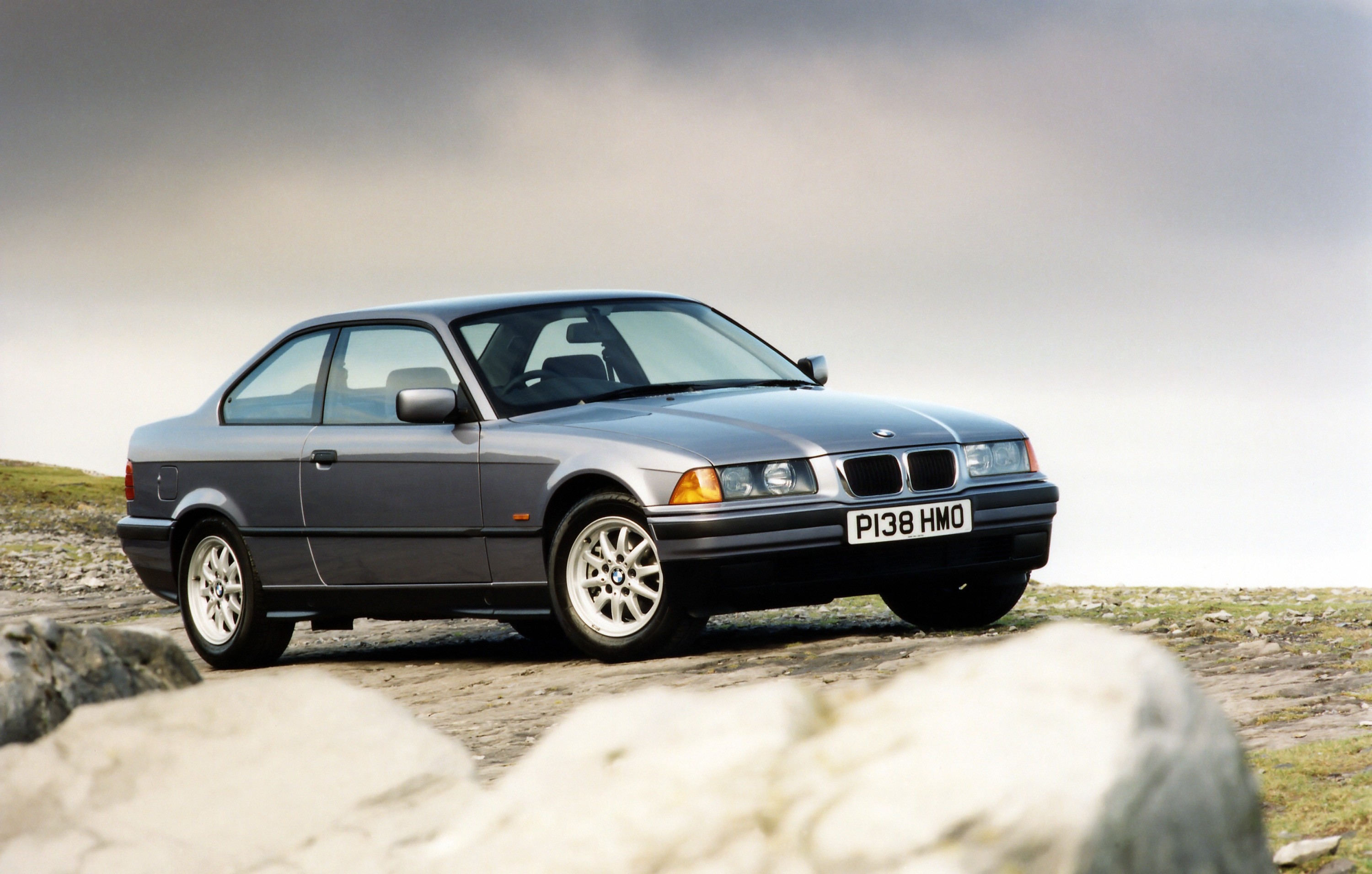 BMW 3 Series Coupe (E36) specs & photos - 1992, 1993, 1994 ...