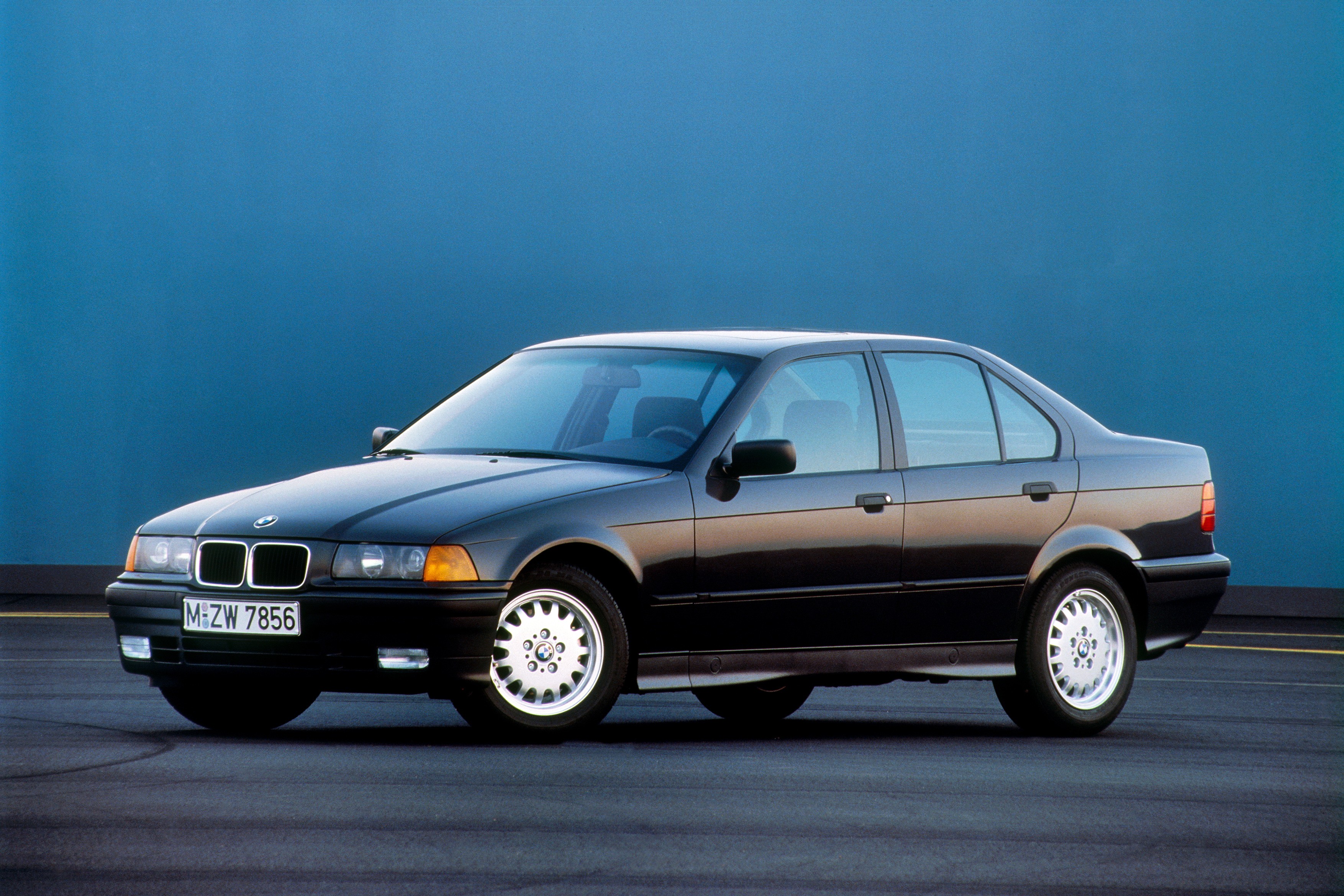 BMW 3 Series Sedan (E36) specs & photos - 1991, 1992, 1993 ...