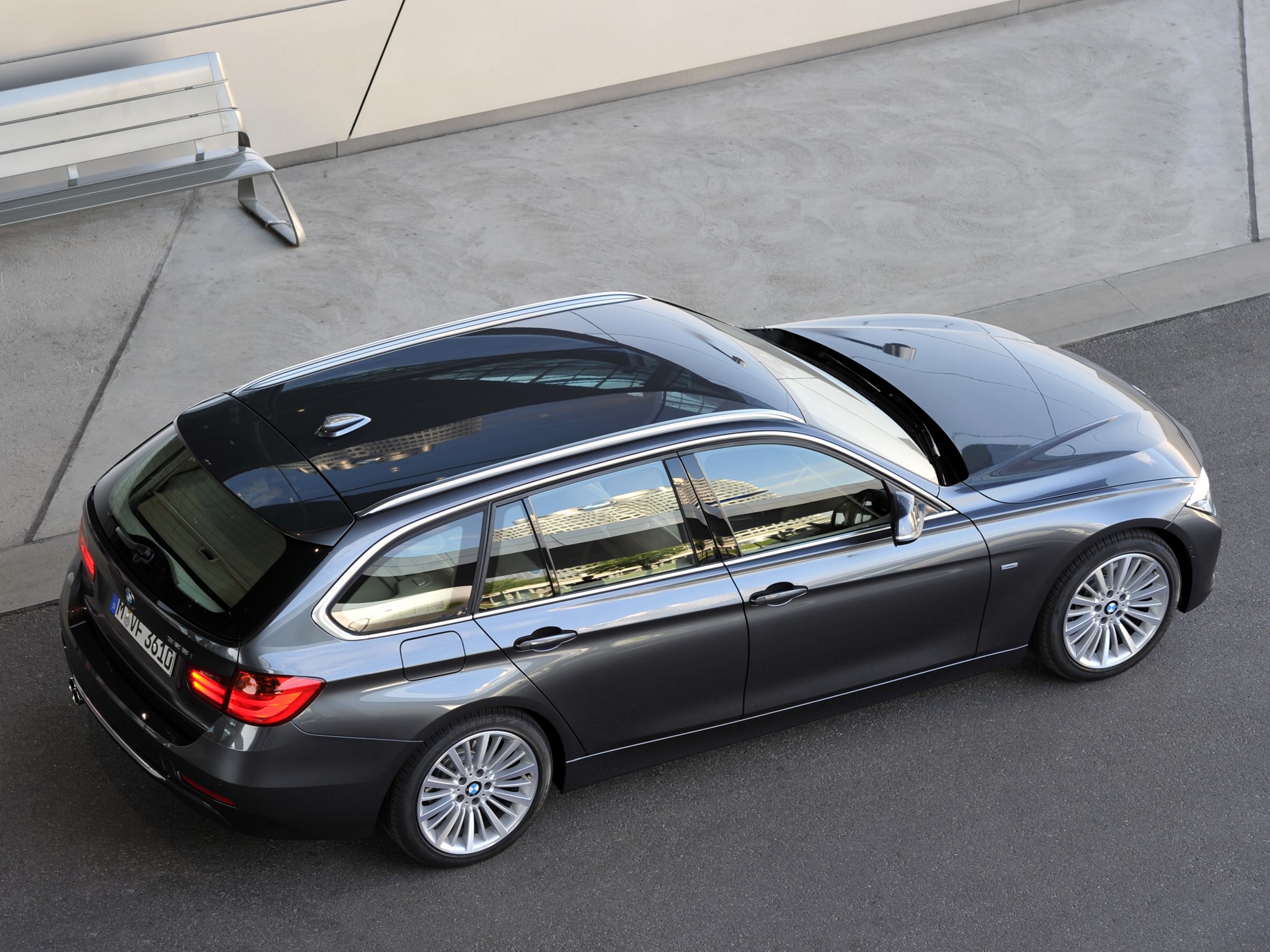 BMW 3 Series Touring (F31) specs & photos 2012, 2013