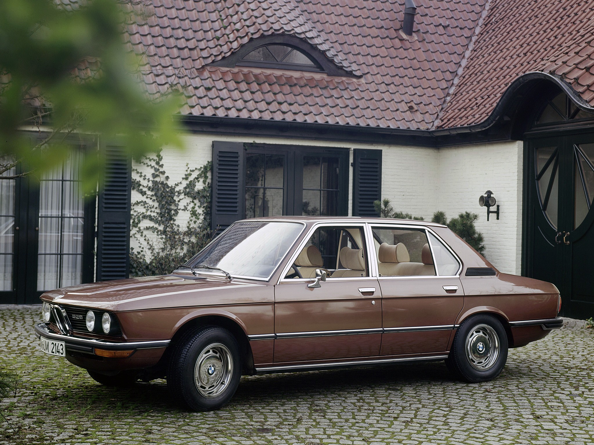 BMW 5 Series (E12) - 1972, 1973, 1974, 1975, 1976, 1977, 1978, 1979, 1980, 1981 - autoevolution