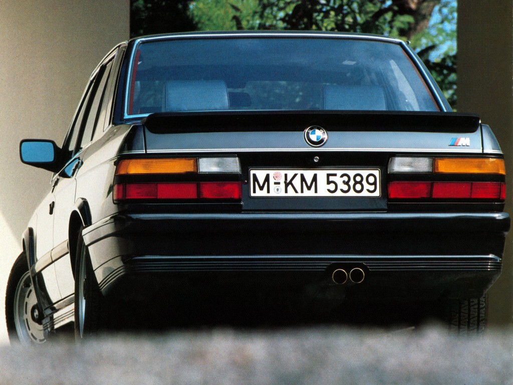 BMW 5 Series (E28) specs & photos - 1981, 1982, 1983, 1984 ...