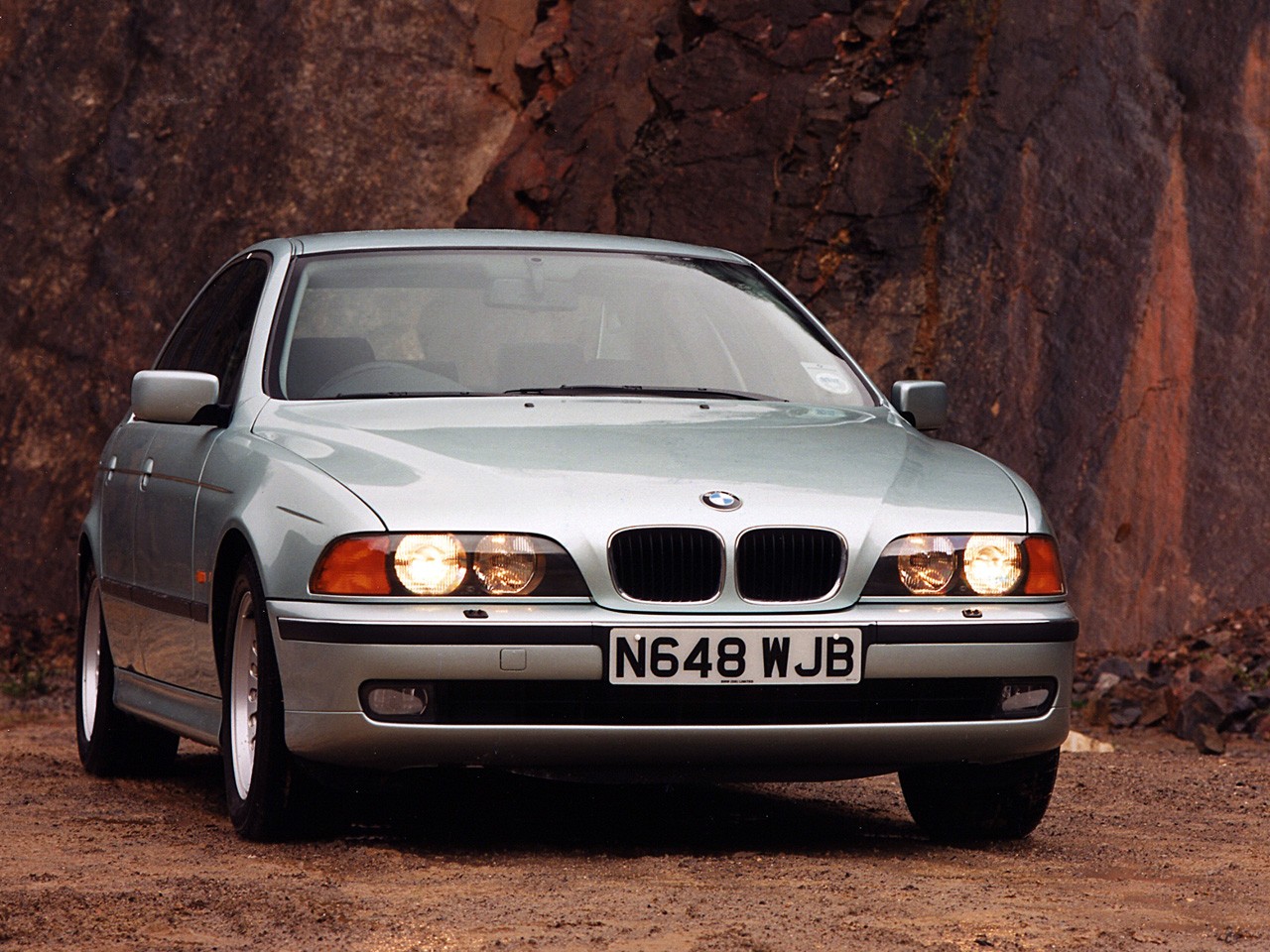 BMW 5 Series (E39) - 1995, 1996, 1997, 1998, 1999, 2000 ...