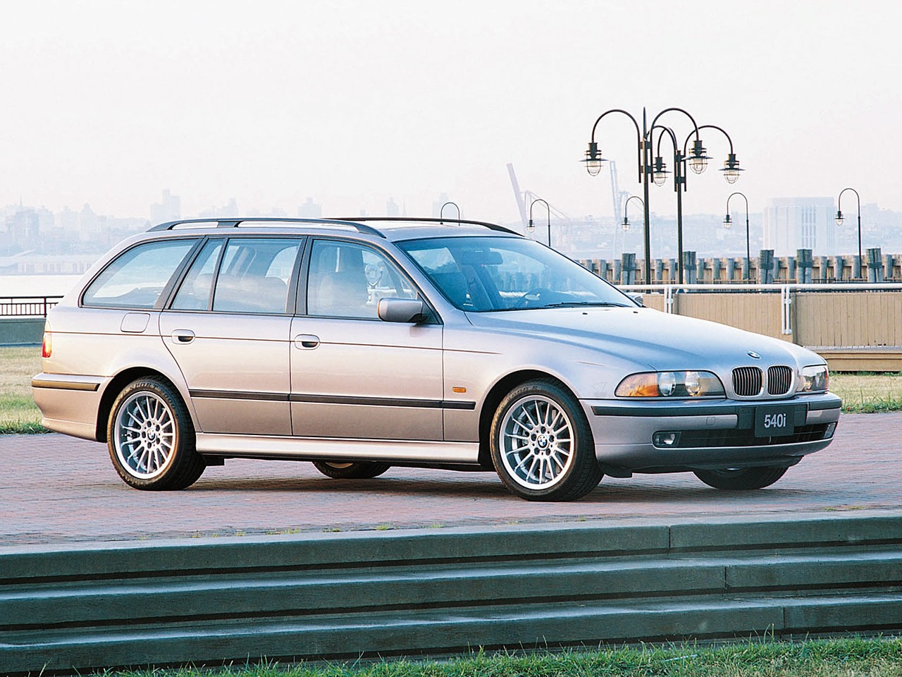 BMW 5 Series Touring (E39) specs & photos - 1997, 1998 ...