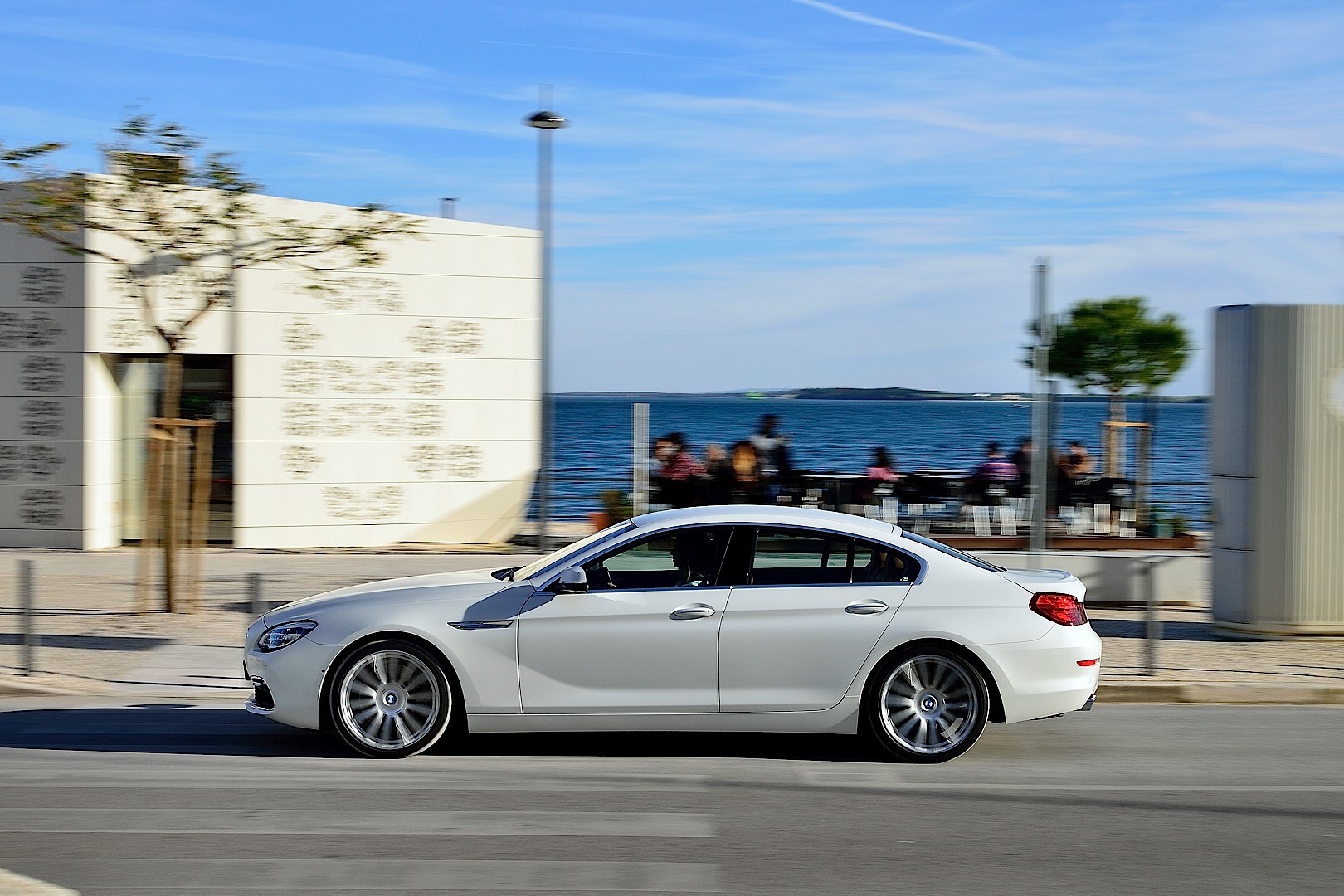File:BMW 640d Gran Coupé (F06) – Frontansicht, 23. September 2012
