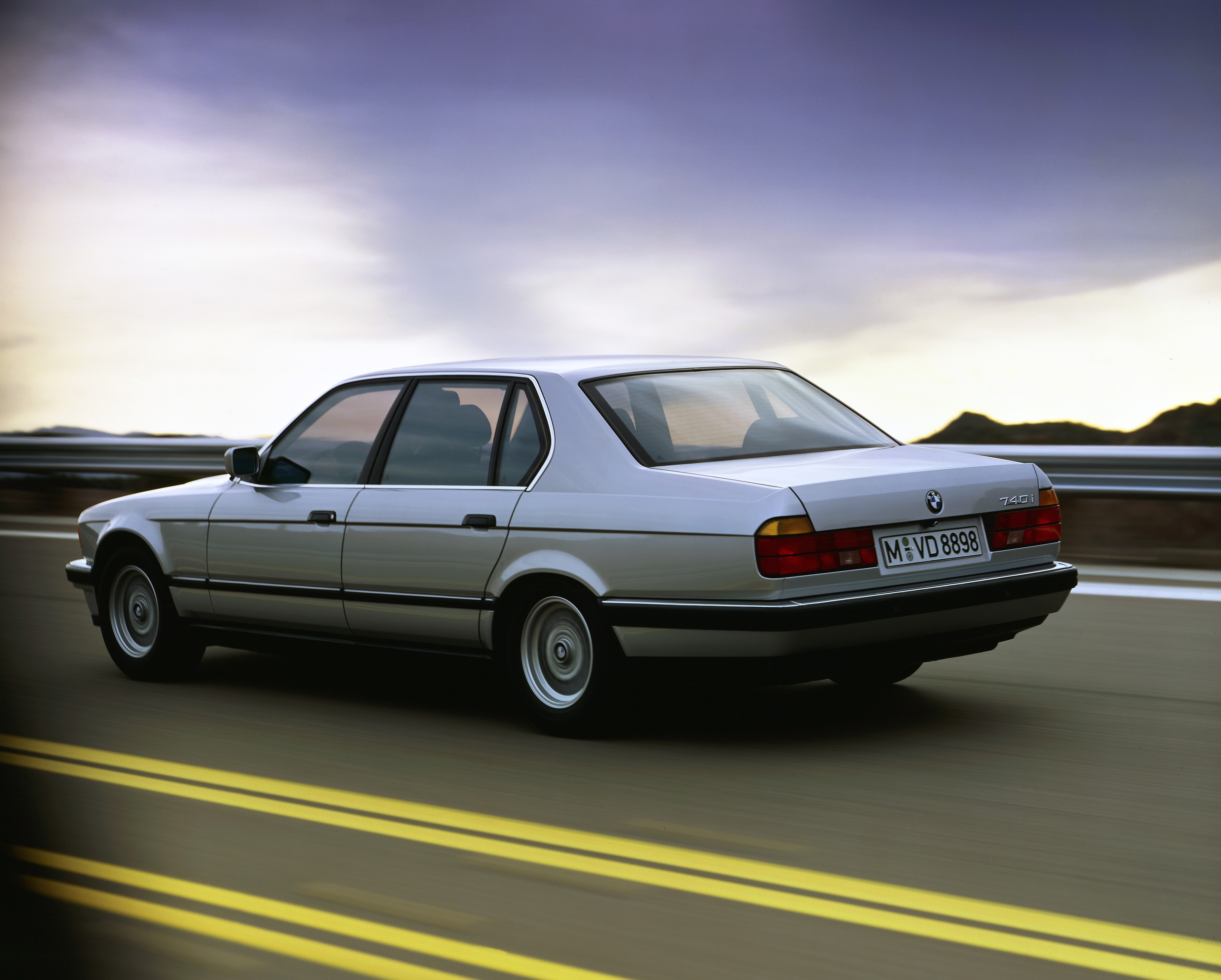 Prospekt BMW Modellprogramm 1988-2/87  M 3er E30 5er E28 6er E24 7er E32 