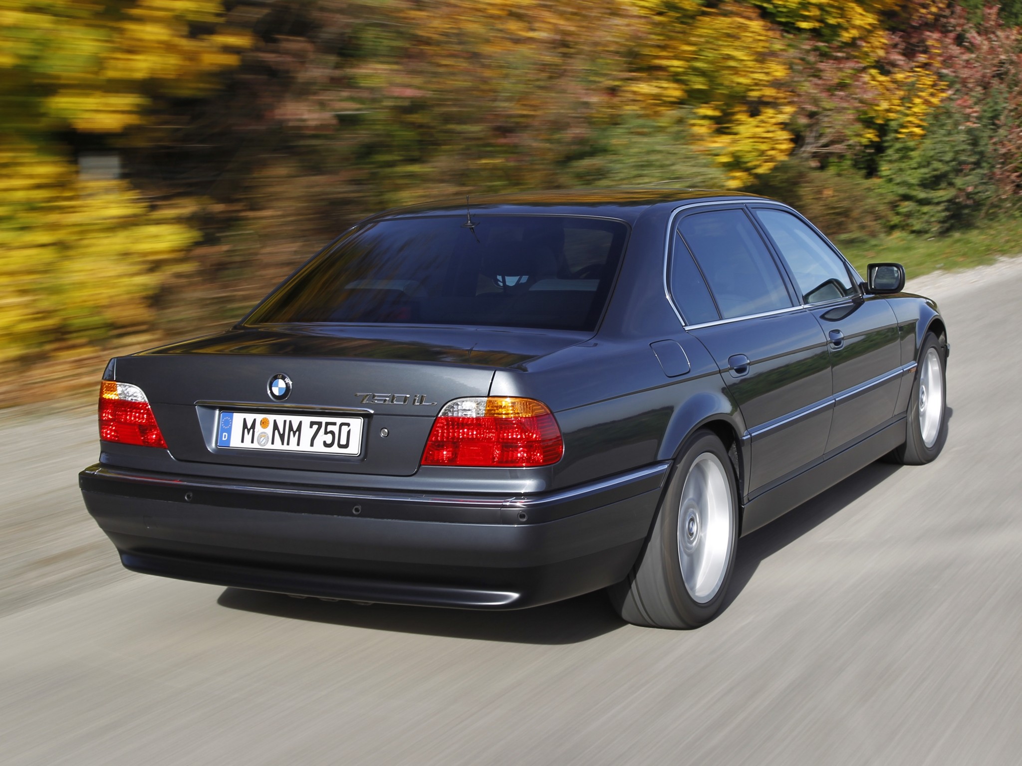 BMW 7 Series (E38) Specs & Photos - 1998, 1999, 2000, 2001 - autoevolution