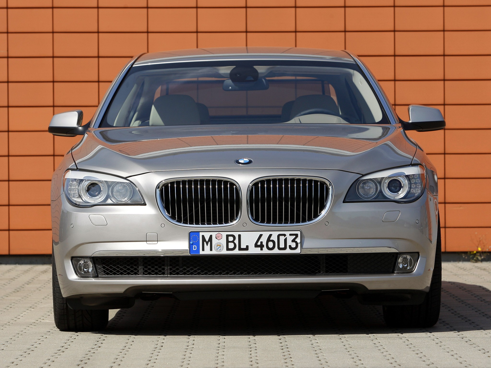 BMW 7 Series (F01/02) specs & photos - 2008, 2009, 2010, 2011, 2012 ...