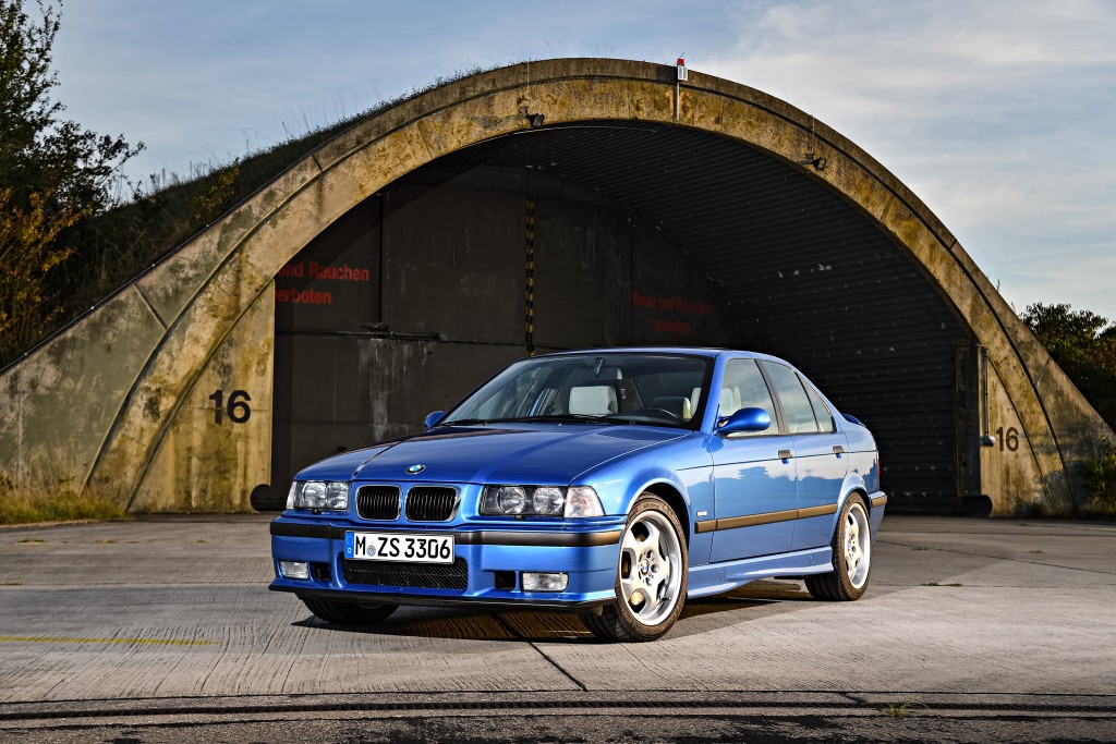 BMW M3 Sedan (E36) specs & photos - 1994, 1995, 1996, 1997, 1998