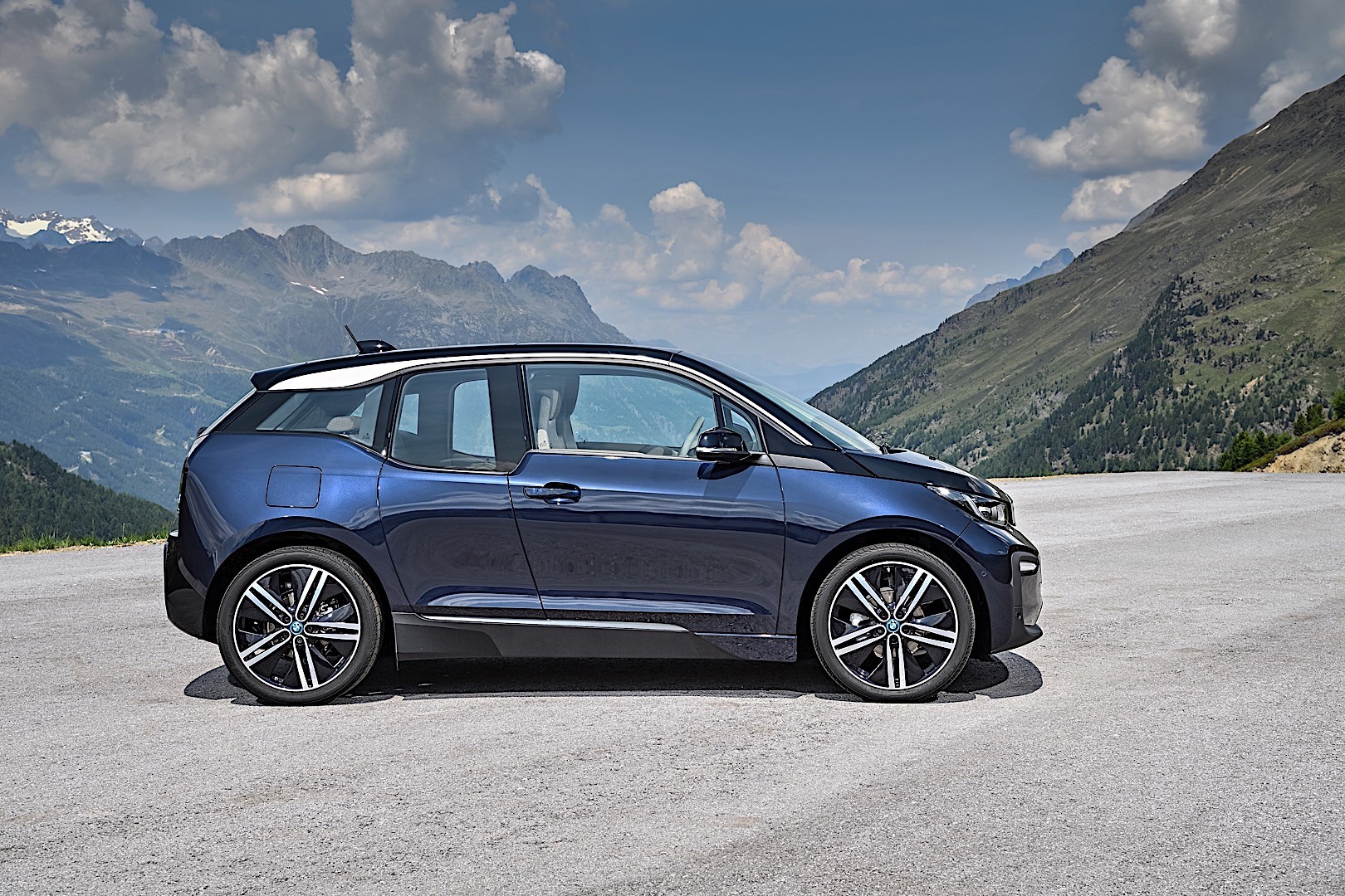2019-bmw-i3-incentives-specials-offers-in-seattle-wa