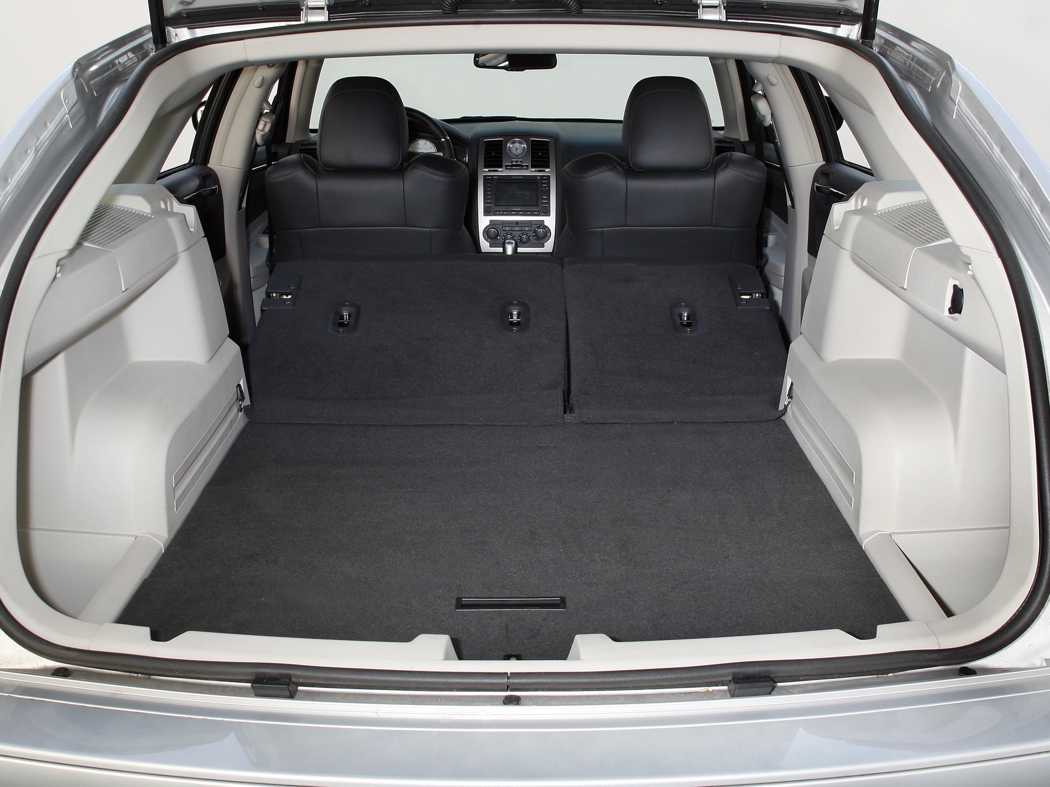 Kofferraumwanne Kofferraummatte passend für Chrysler 300C Kombi 2004-2010