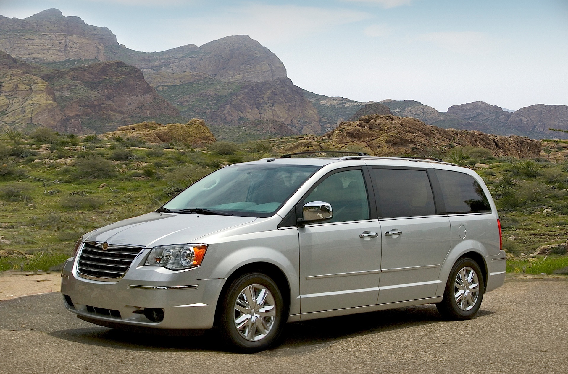 CHRYSLER Town & Country specs 2007, 2008, 2009, 2010