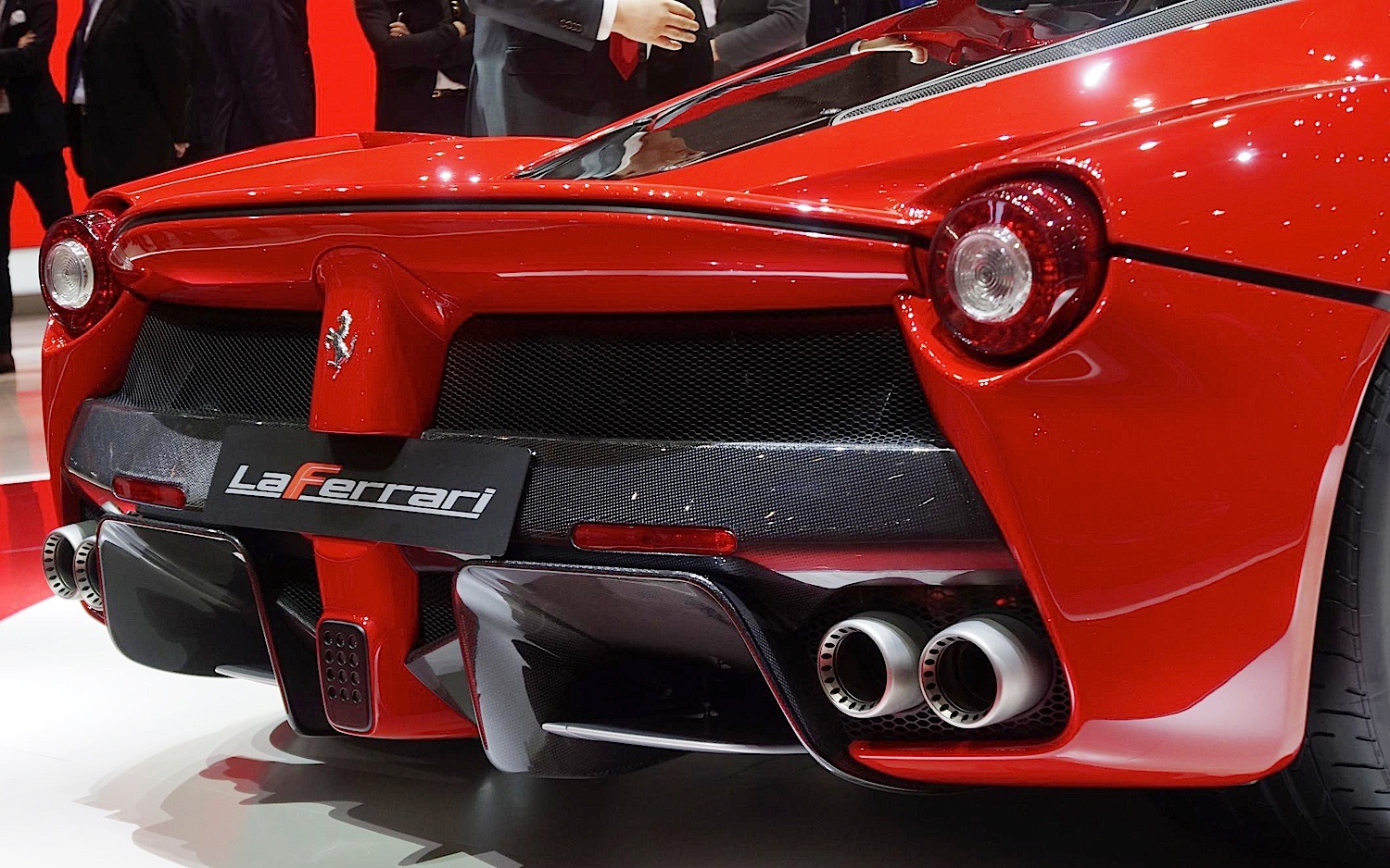 Ferrari Laferrari Specs And Photos 2013 2014 2015 Autoevolution