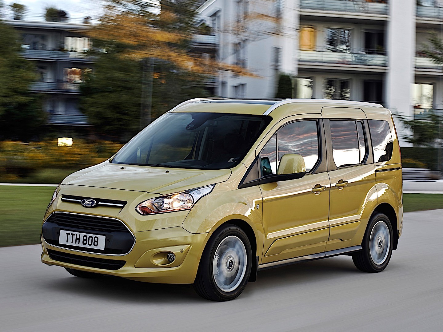 FORD Tourneo Connect specs & photos 2013, 2014, 2015