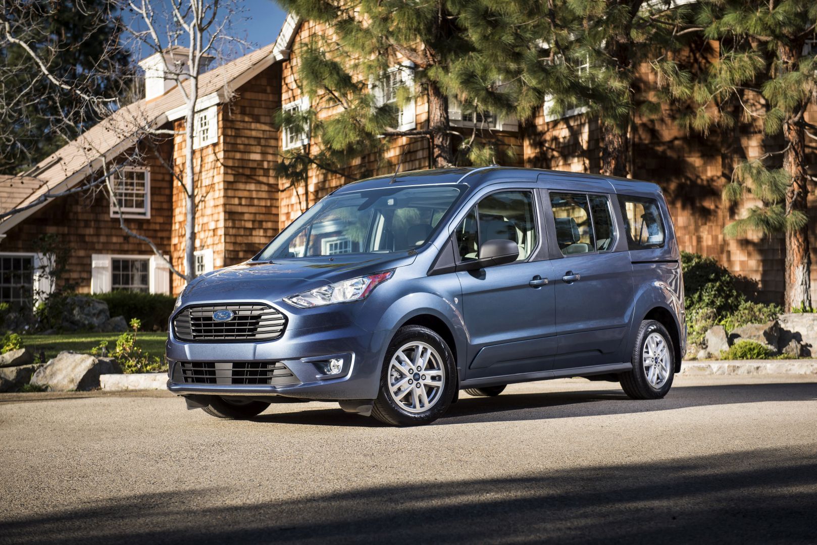 FORD Transit Connect Wagon specs & photos - 2018, 2019, 2020, 2021 ...