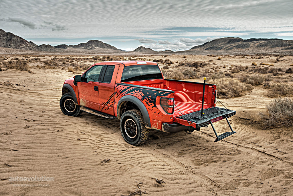 Ford f 150 raptor ground clearance #2