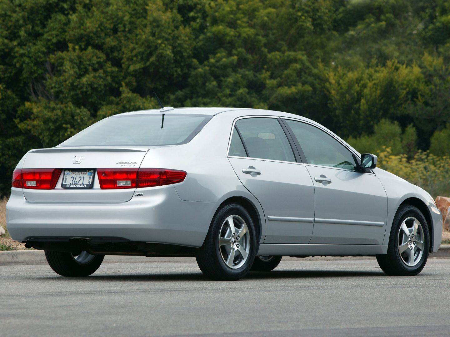 HONDA Accord Sedan US specs & photos - 2005, 2006, 2007 - autoevolution