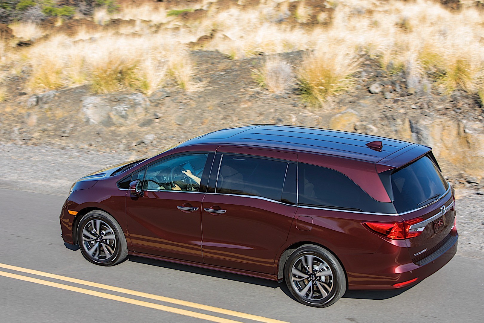 2021 Honda Odyssey loads minivan favorite with more active 