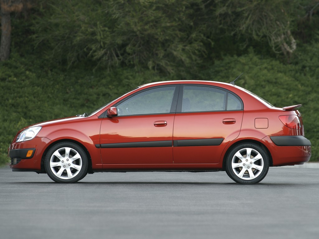 KIA Rio Sedan (2005, 2006, 2007, 2008) - photos, specs & model history