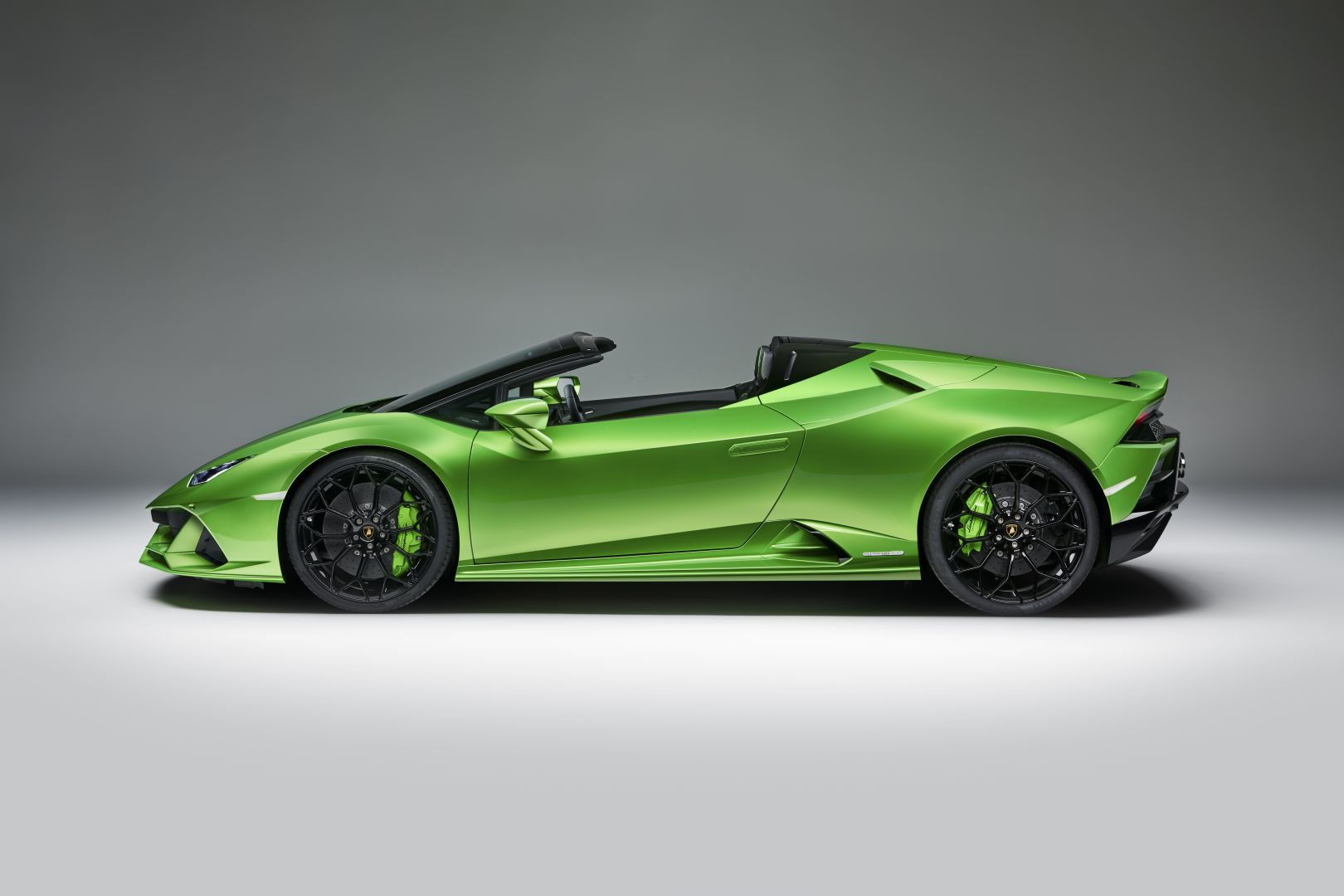 Lamborghini Huracán Spyder - Technical Specifications, Pictures, Videos