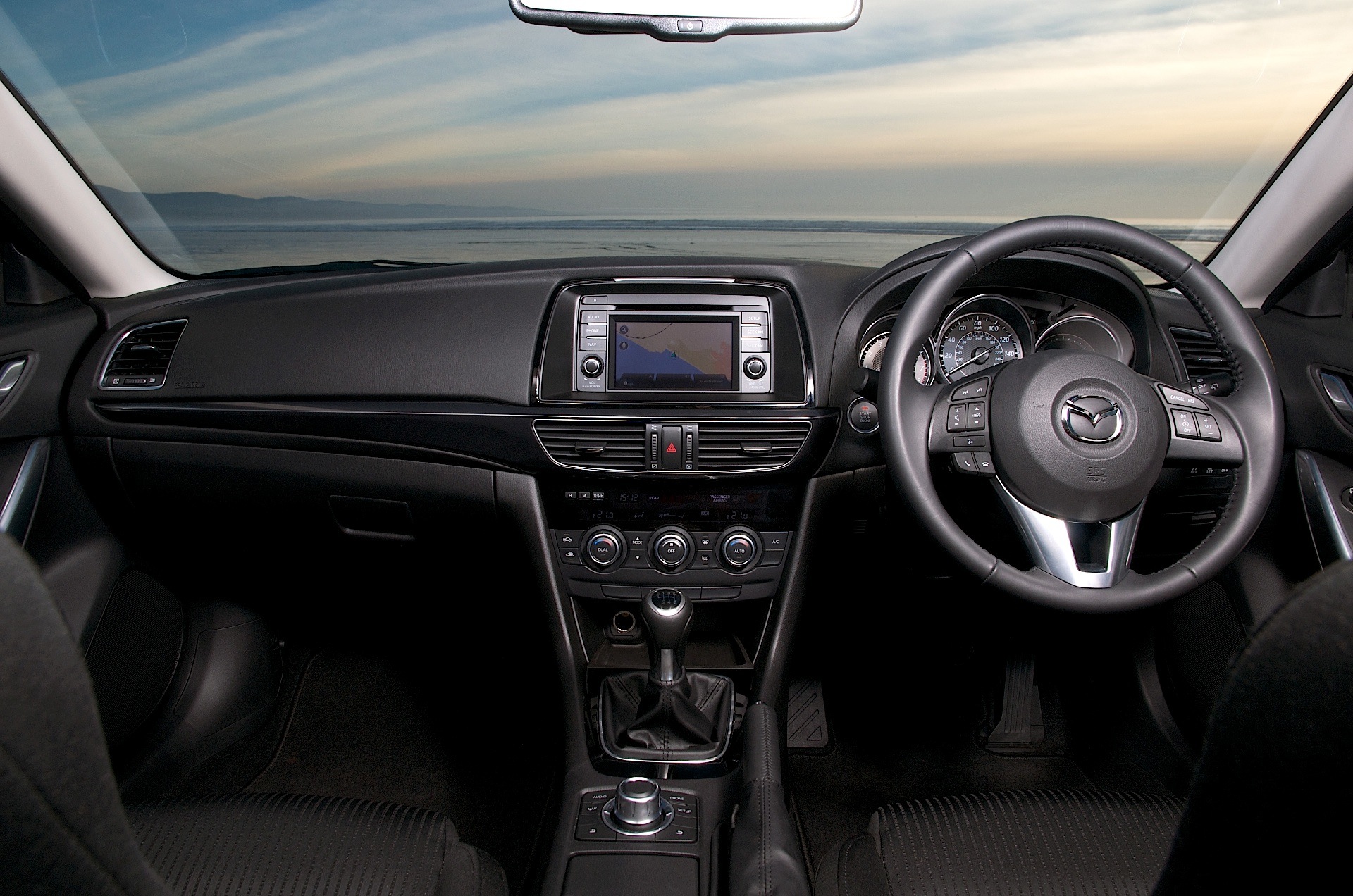 Mazda 6 Atenza Wagon Spezifikationen Fotos 2013 2014