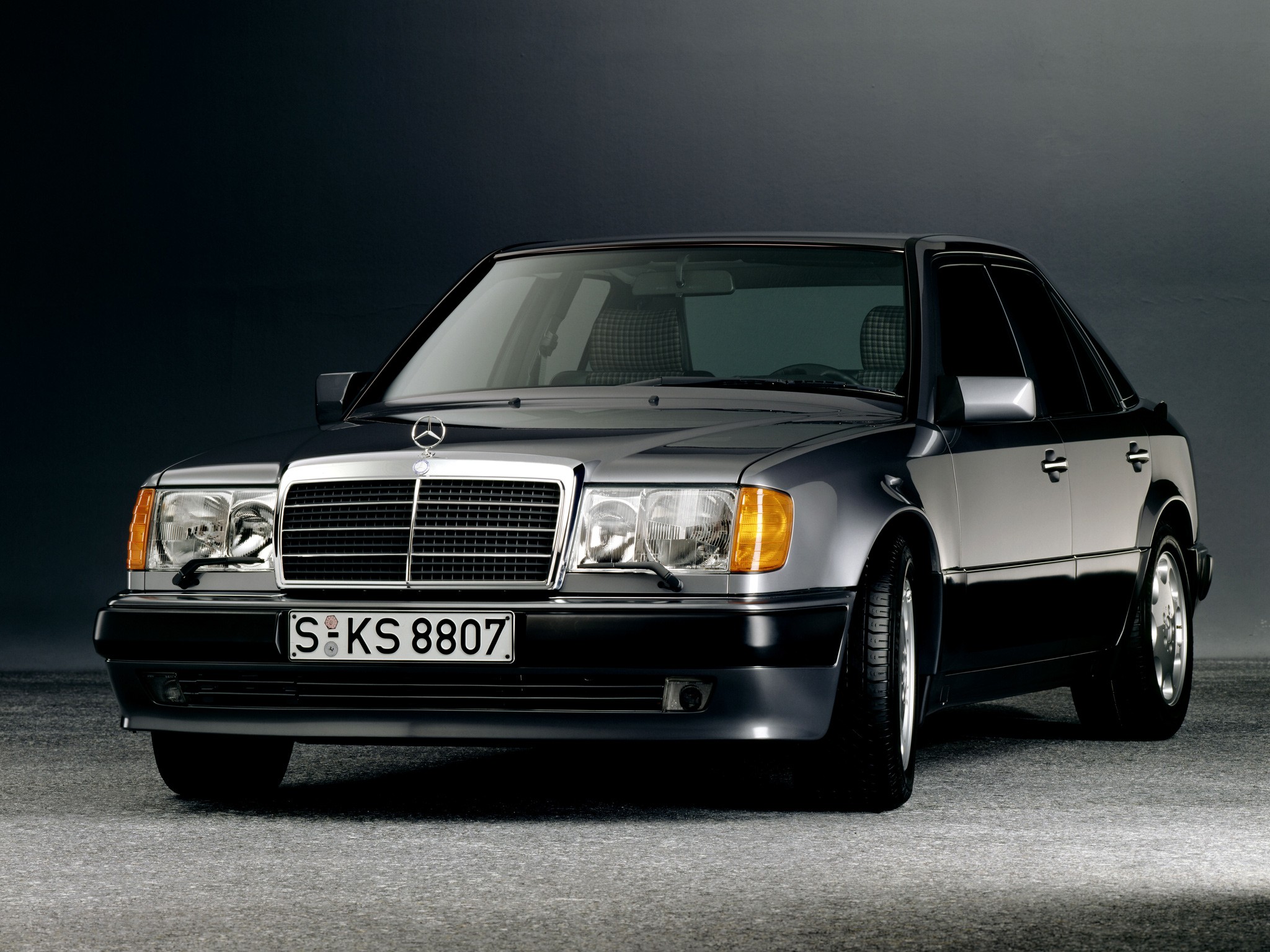 Mercedes Benz 500 E W124 Spezifikationen Fotos 1991 1992 1993 Autoevolution In Deutscher Sprache
