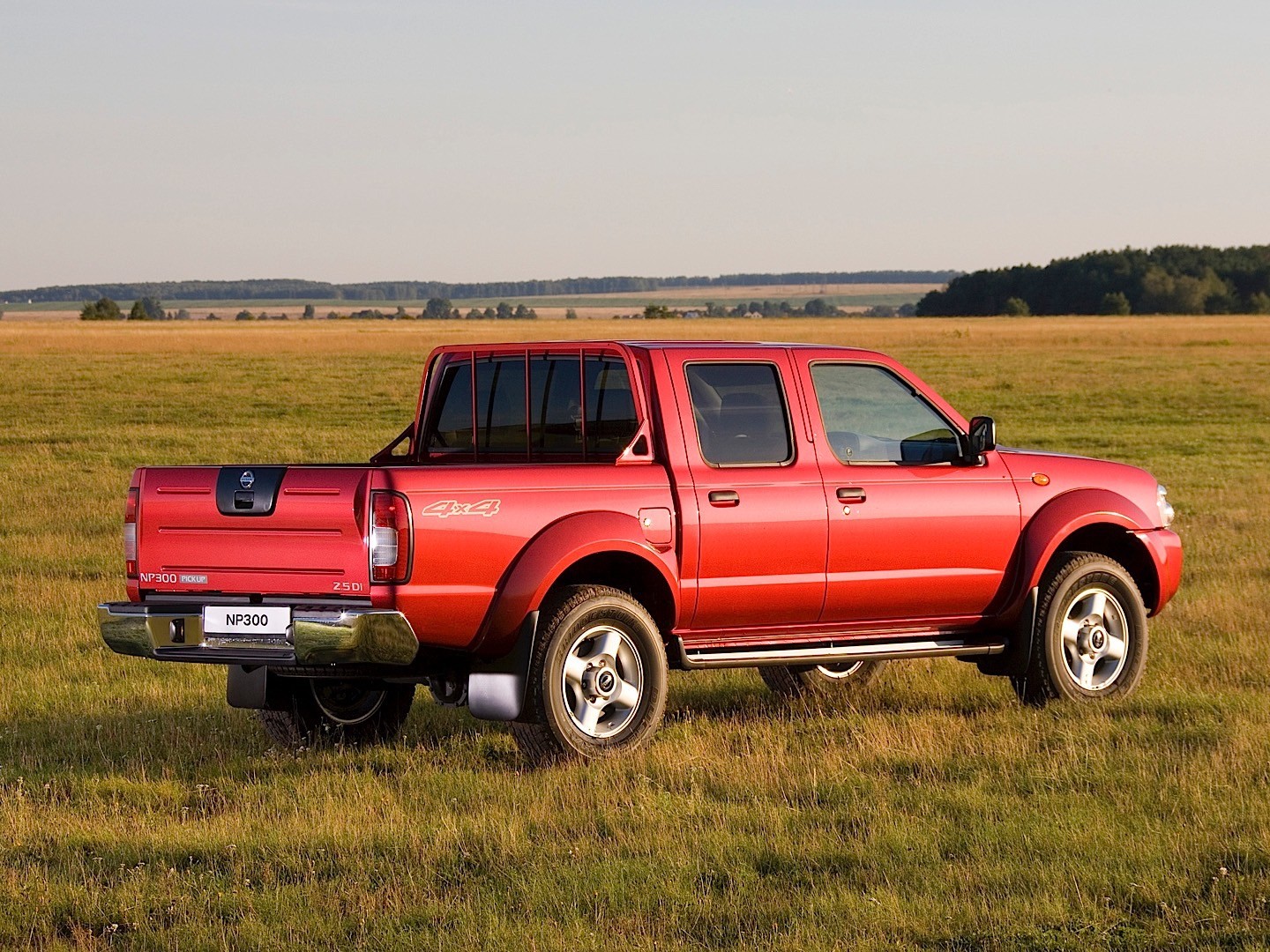 NISSAN NP300 Pickup Double Cab (2008 - 2014) .