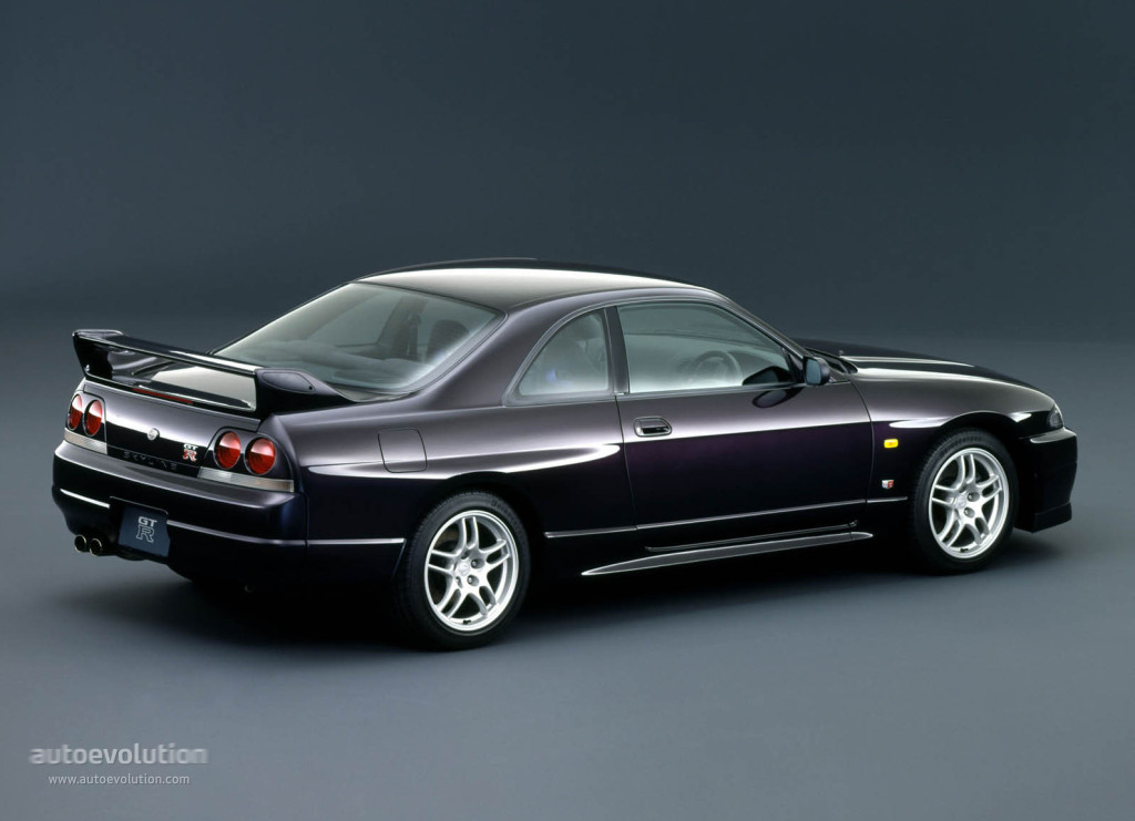 Nissan Skyline Gt R R33 Specs And Photos 1995 1996 1997 1998 Autoevolution