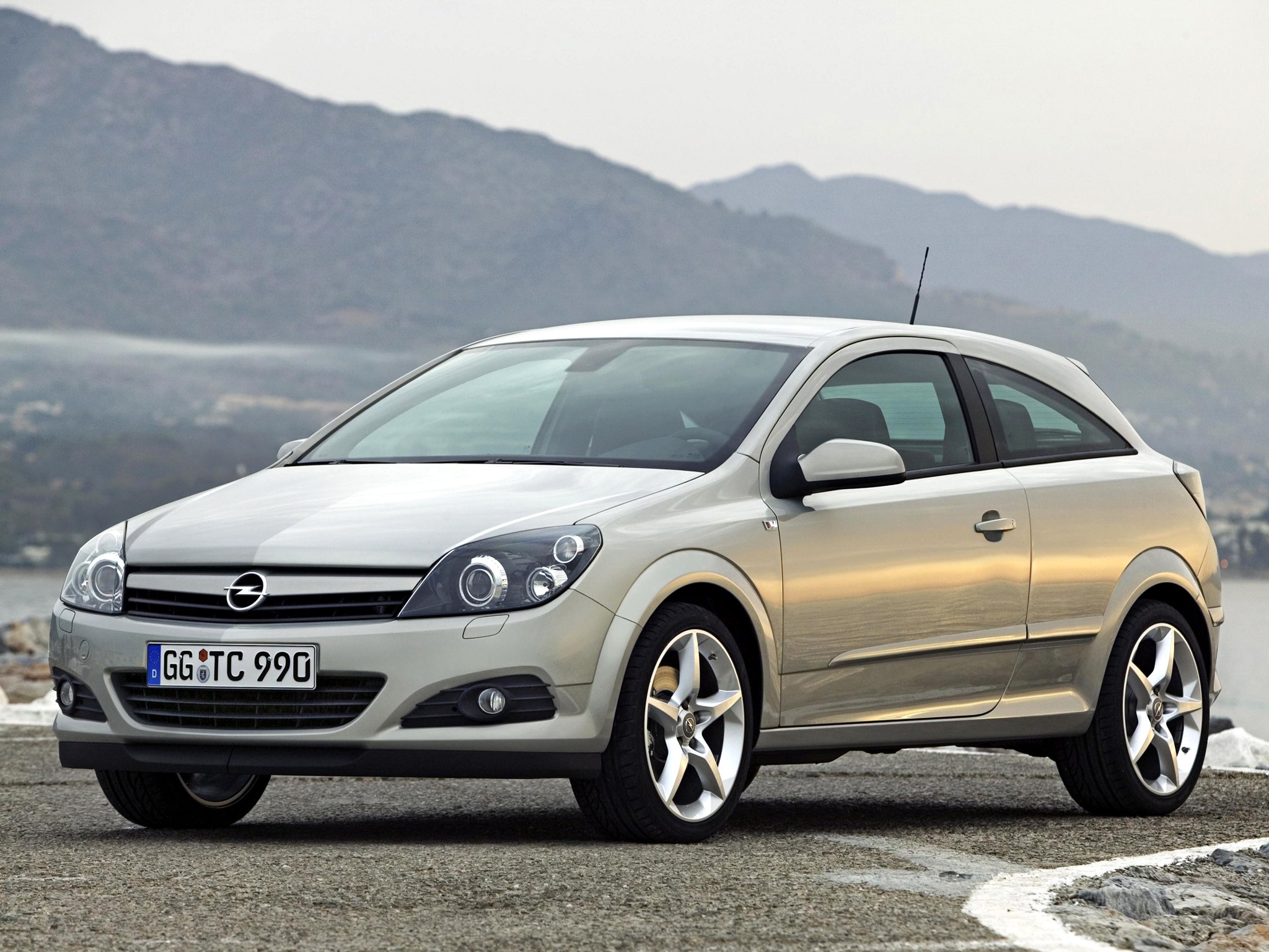 Opel Astra GTC H technical specifications and fuel consumption