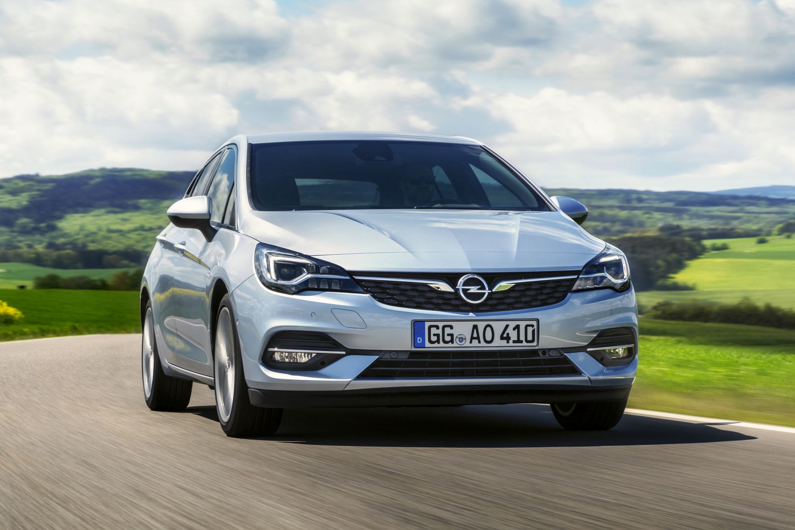 Opel Astra 5 Doors Specs Photos 2019 2020 2021 Autoevolution