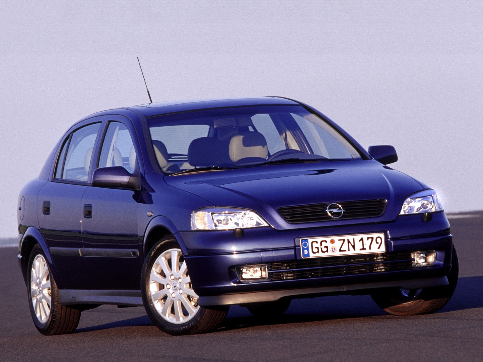 OPEL Astra 5 specs & photos - 1999, 2000, 2001, 2003, 2004 autoevolution
