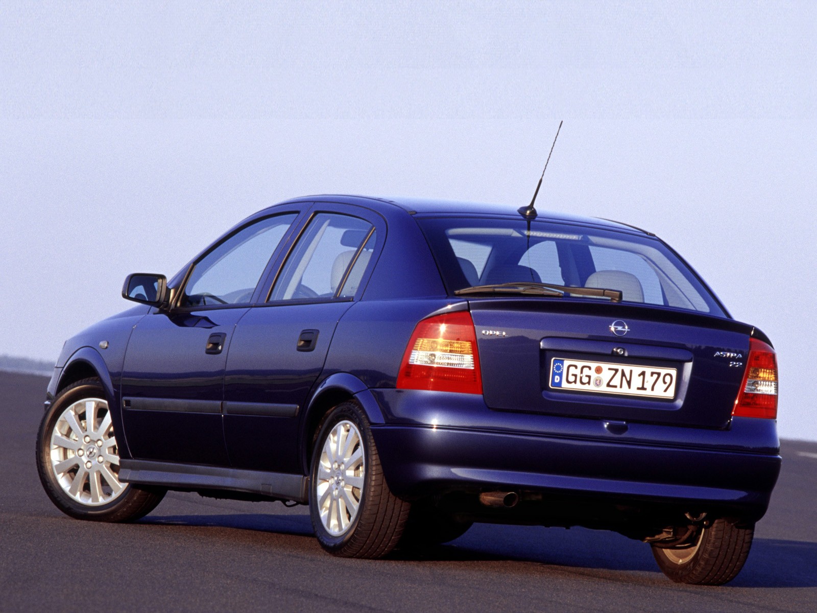 OPEL Astra 5 doors Specs & Photos - 1998, 1999, 2000, 2002, 2003, 2004 -