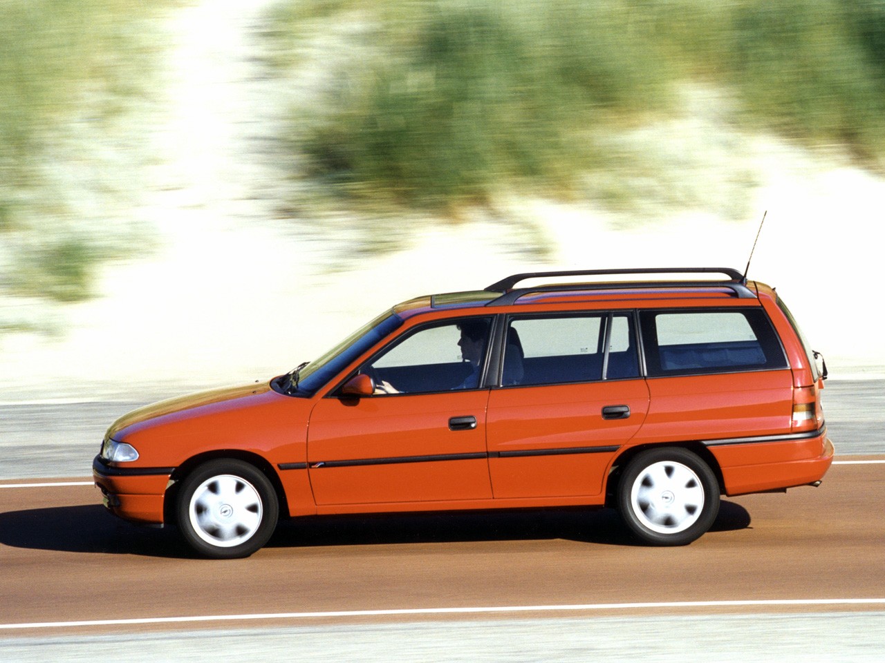 All OPEL Astra Caravan Models by Year (1994-2011) - Specs, Pictures &  History - autoevolution