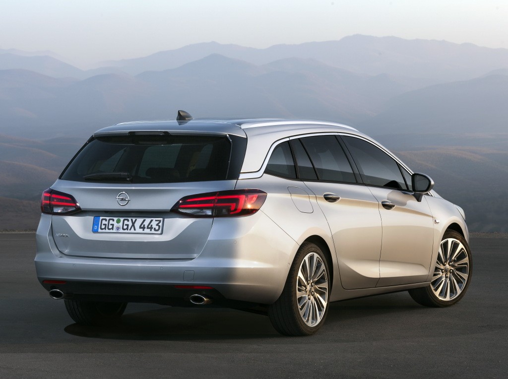 Opel Astra K SPORTS Tourer Estate 2015-19 Diamond Blue Metallic 1:43 I-Scale