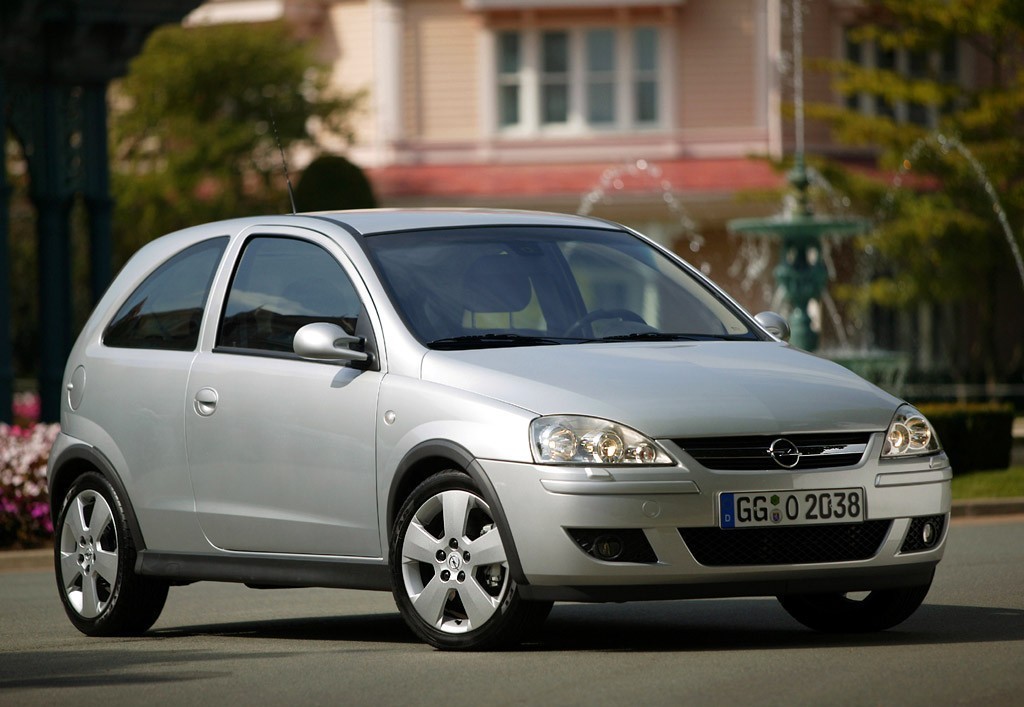 File:Opel Corsa D 1.4 front 20100912.jpg - Wikimedia Commons