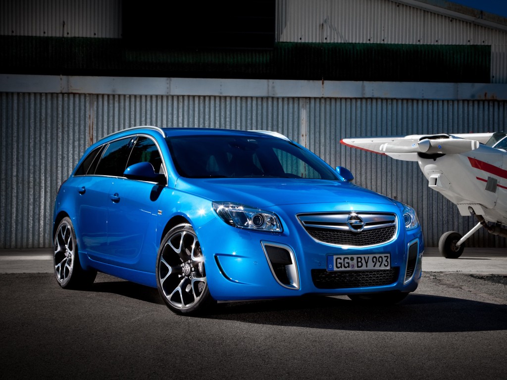 Every year bitter alarm OPEL Insignia Sports Tourer OPC (2009, 2010, 2011, 2012, 2013) - photos,  specs reference & model history