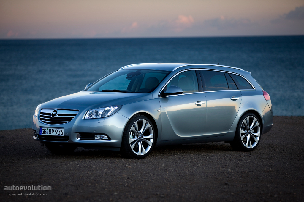 All OPEL Insignia Sports Tourer Models by Year (2009-Present) - Specs,  Pictures & History - autoevolution