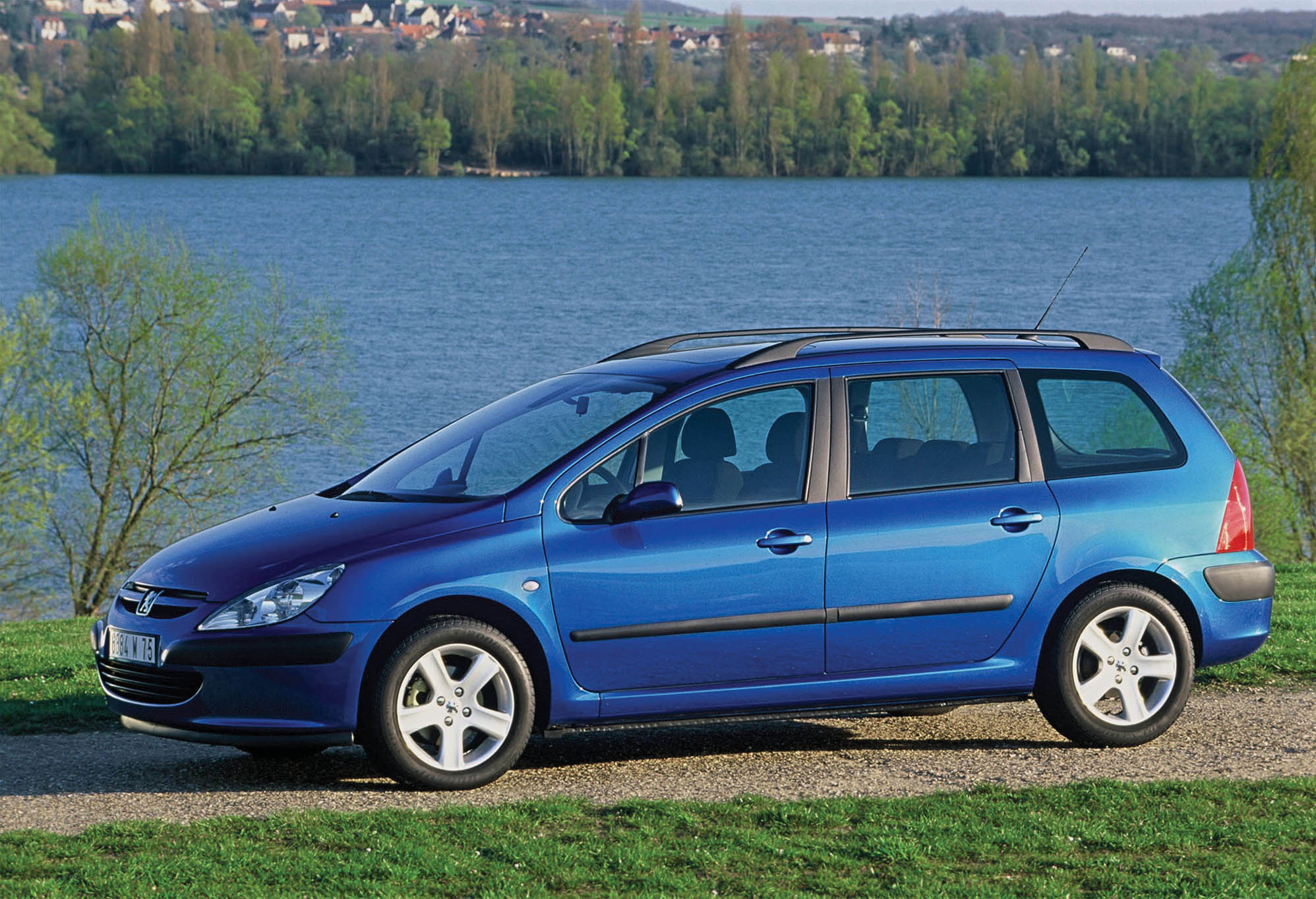 All PEUGEOT 307 SW Models by Year (2002-2008) - Specs, Pictures & History -  autoevolution