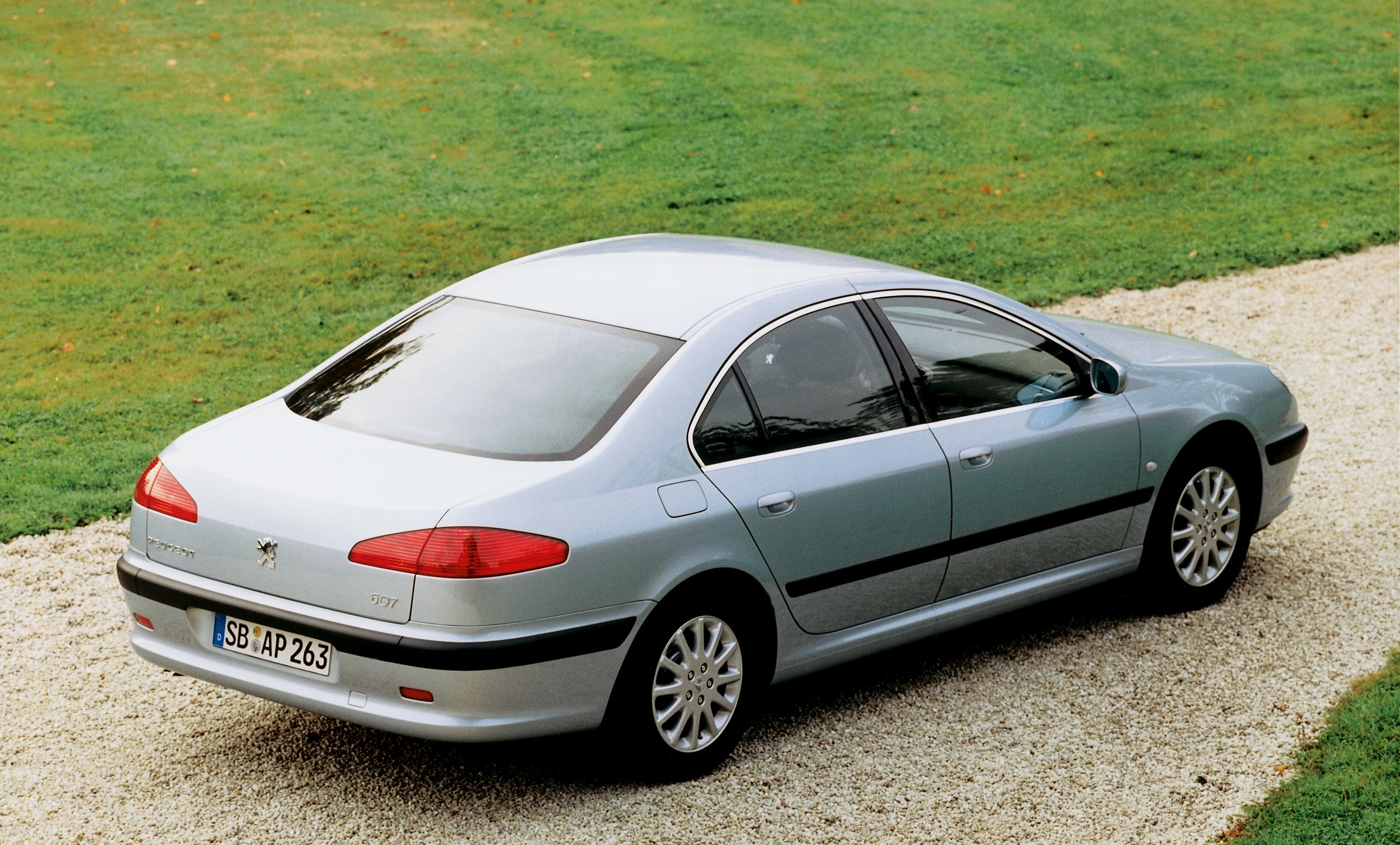 peugeot-607-specs-2000-2001-2002-2003-2004-2005-autoevolution