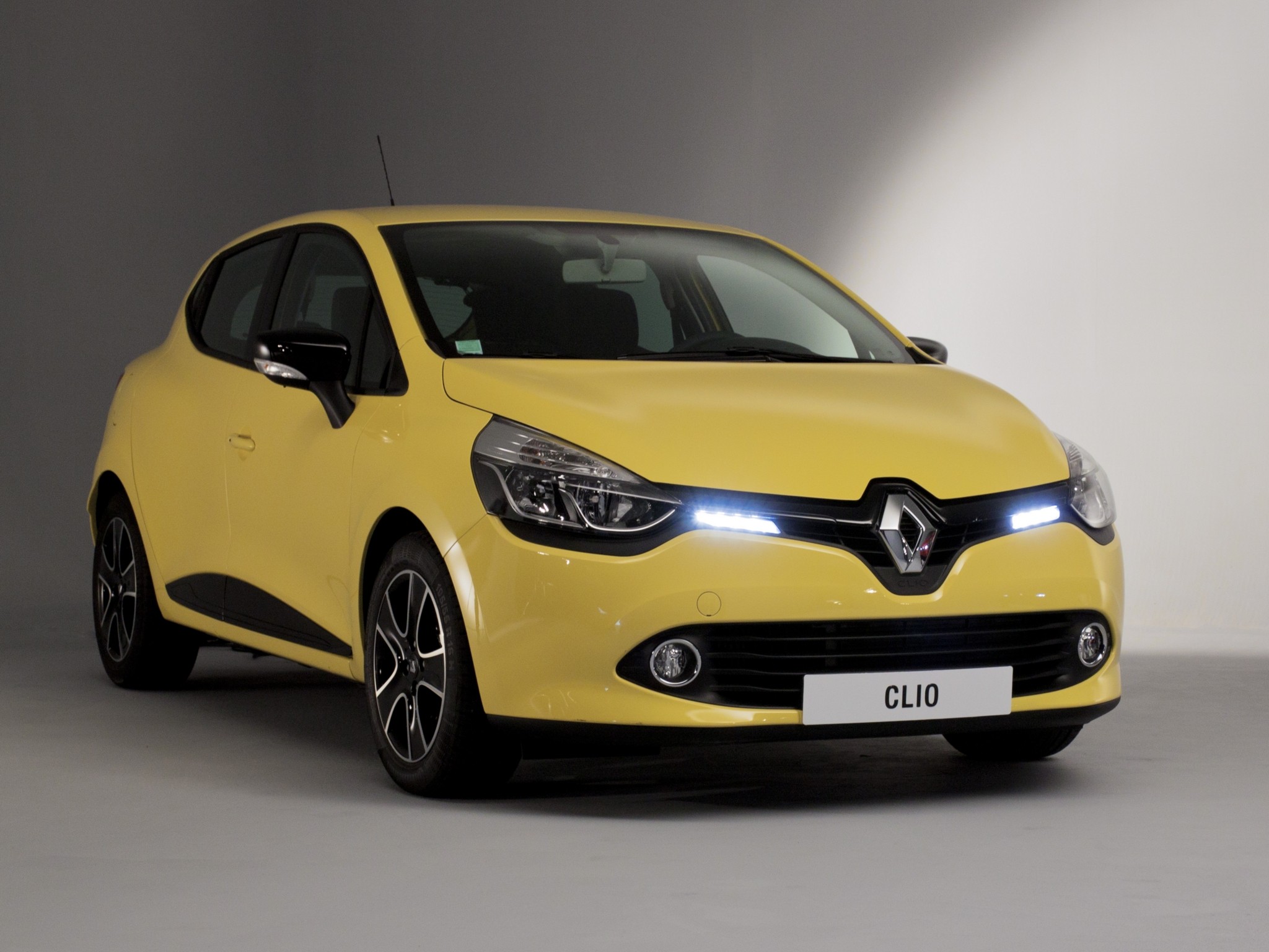 Renault to Make Clio Williams With 220 HP in 2014 - autoevolution