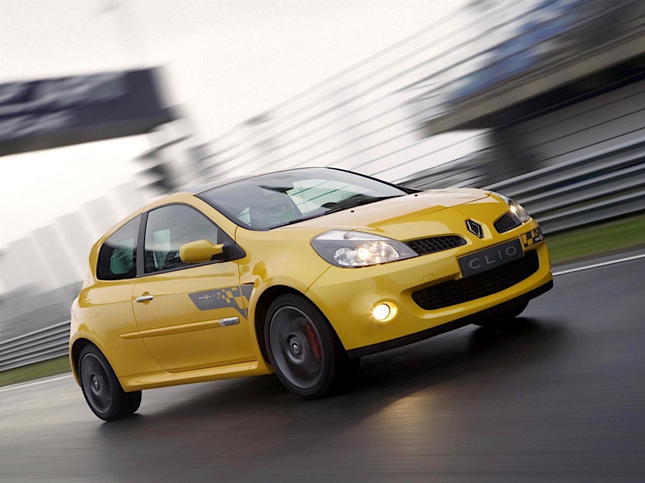 Renault Clio RS 2009 Yellow