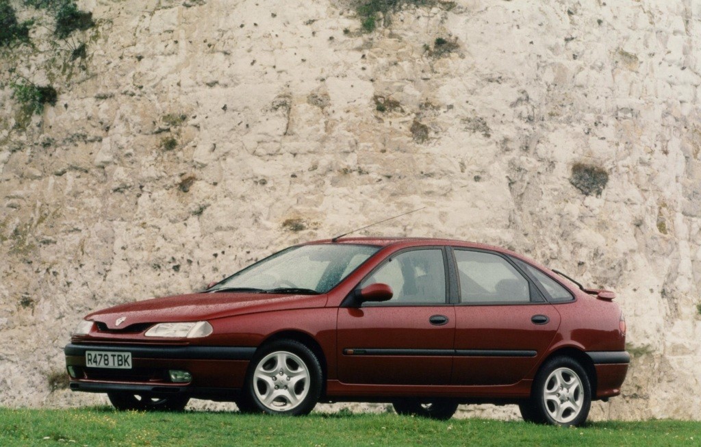 Renault Laguna 1.8 2.0 93/112 HP 1994-2001 euro Cat bypass 